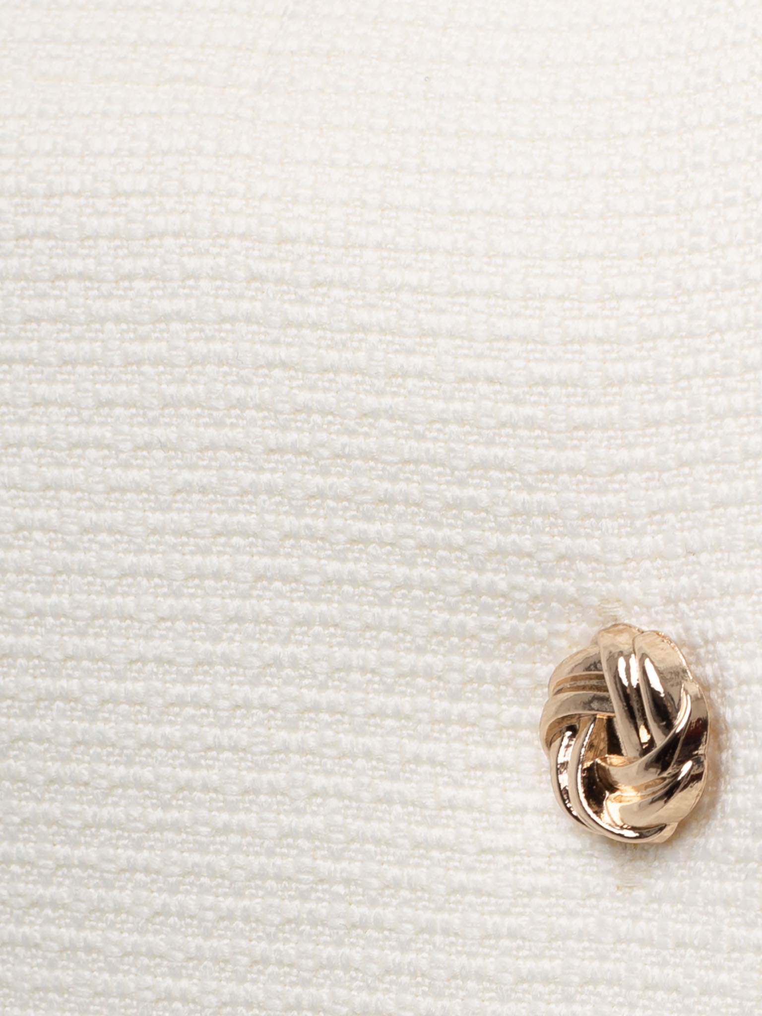 Short-sleeved tweed jacket with textured buttons