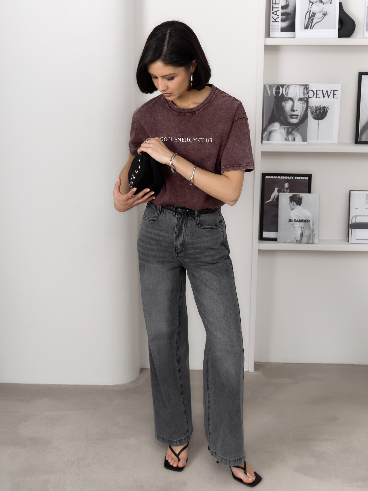 Loose T-shirt with scuffs and lettering