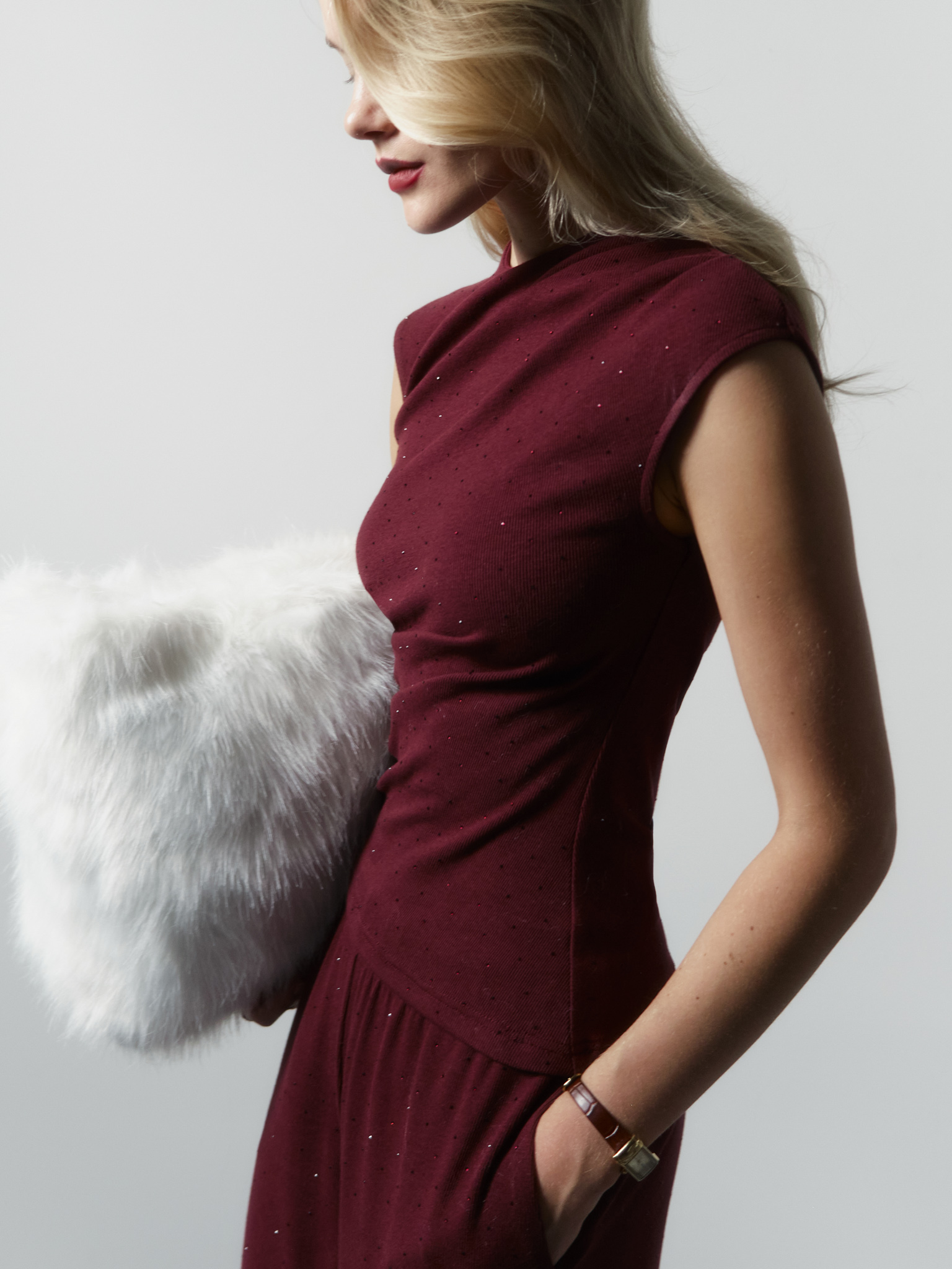 Top en maille avec petites fronces et strass