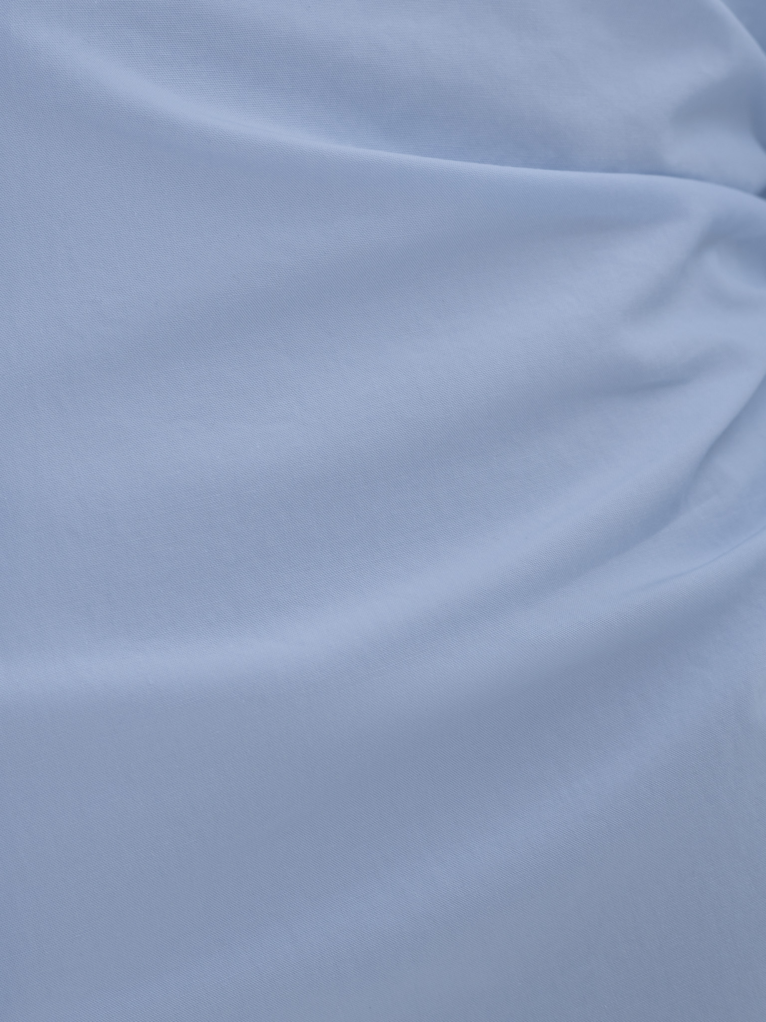 Fitted shirt with side gathers