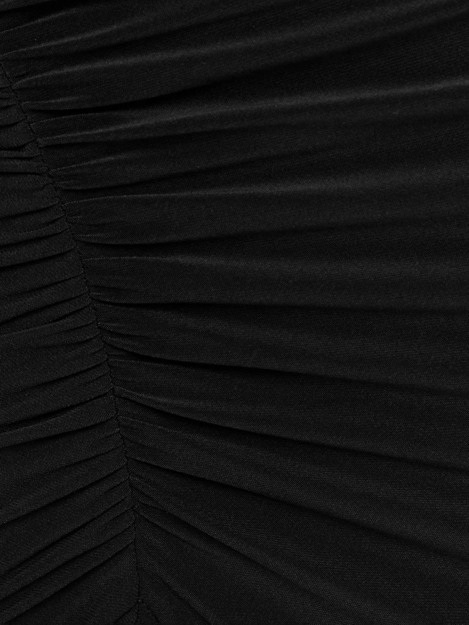 Jersey maxi dress with halter collar and gathers at the front