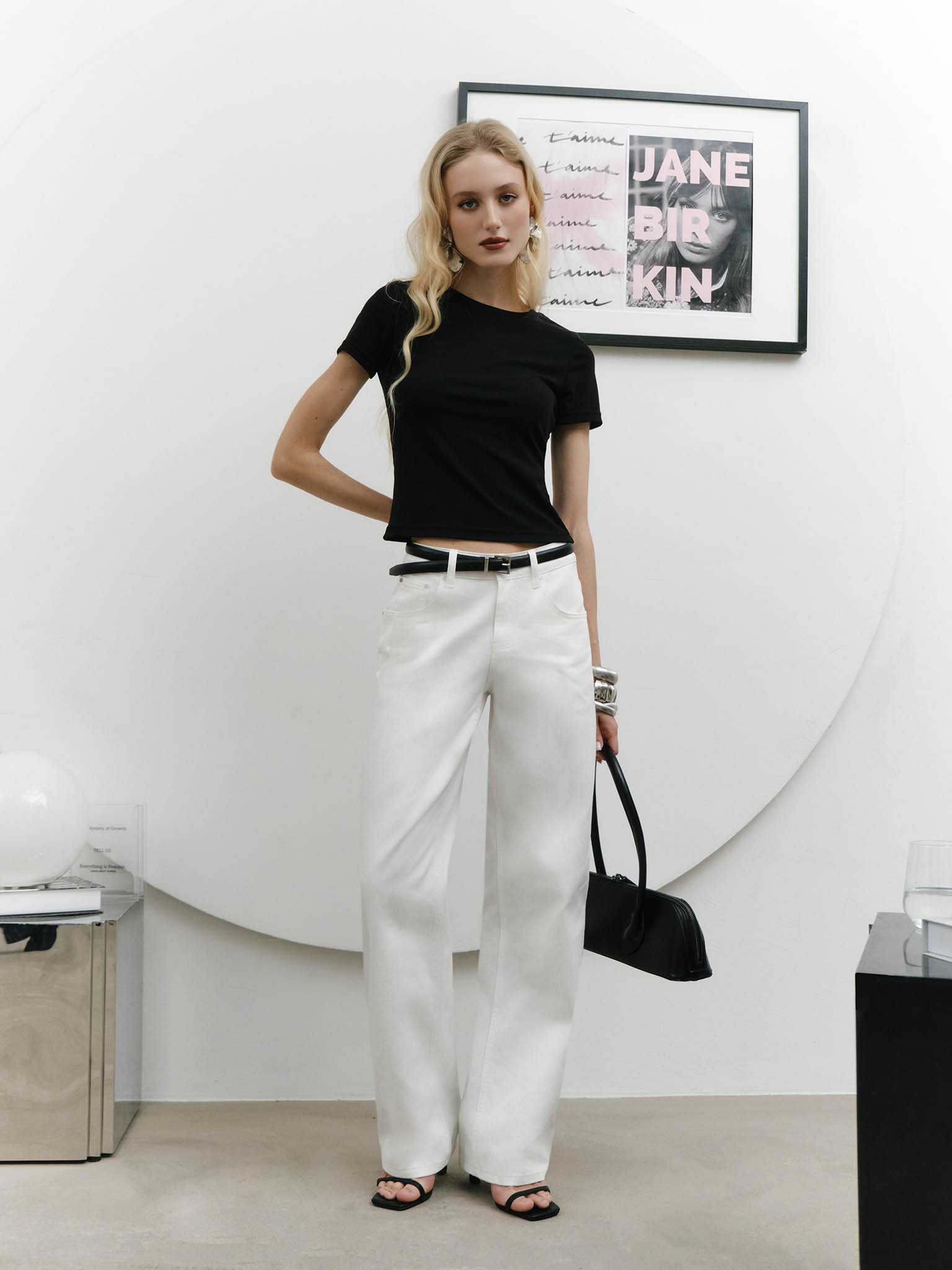 Low-rise straight jeans