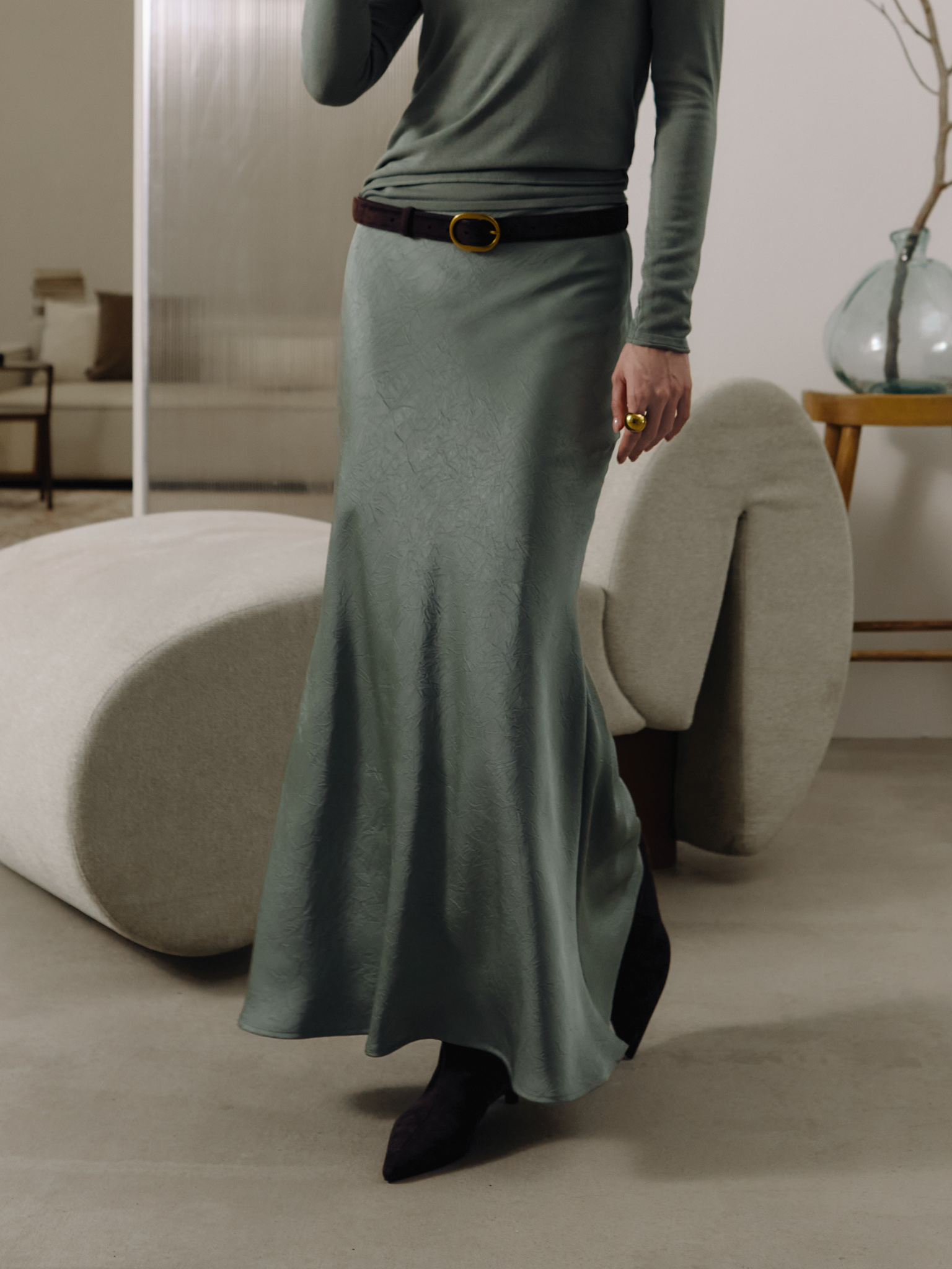 Floor-length maxi skirt in textured fabric