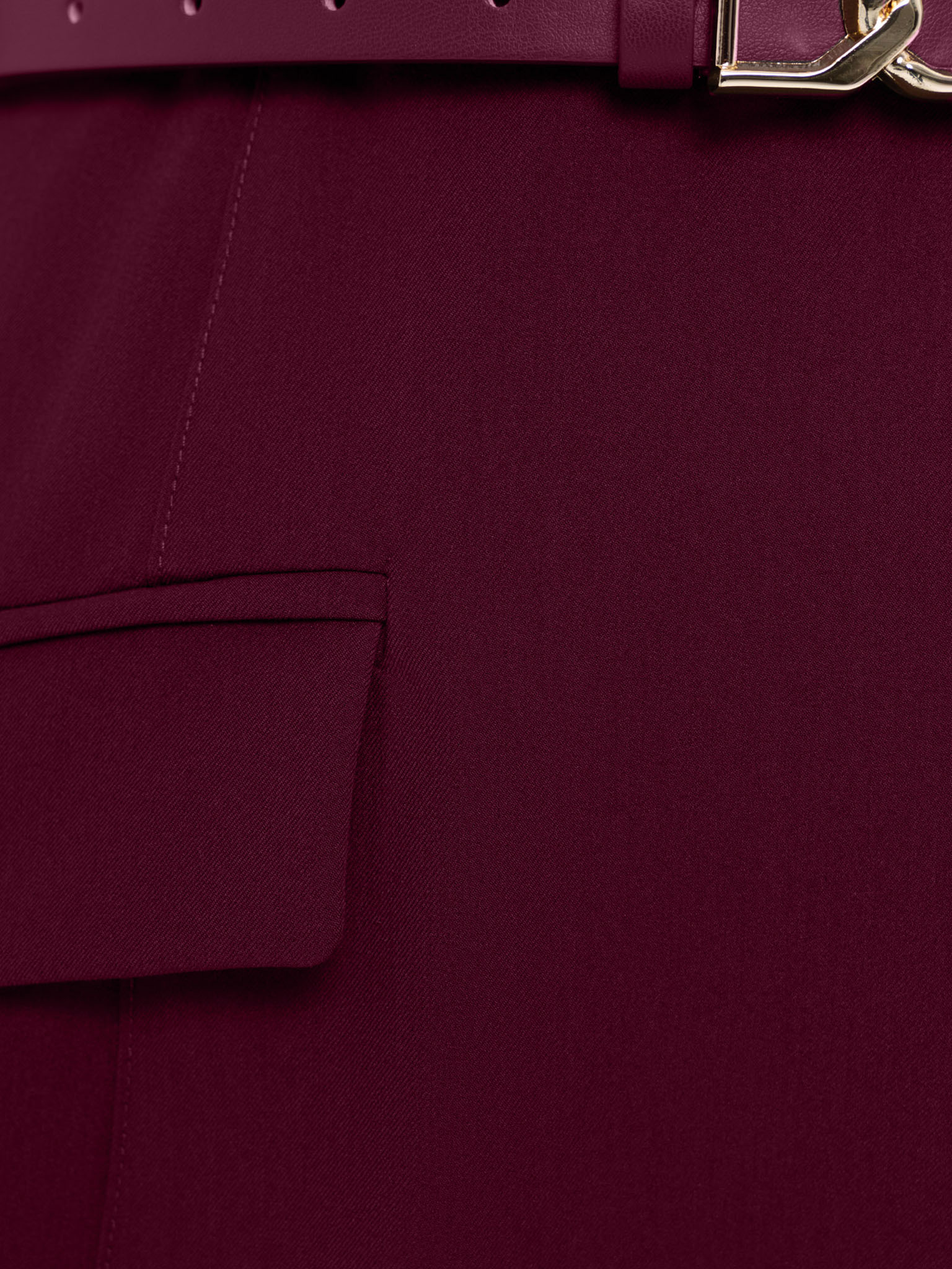 Mini robe avec ceinture en cuir écologique