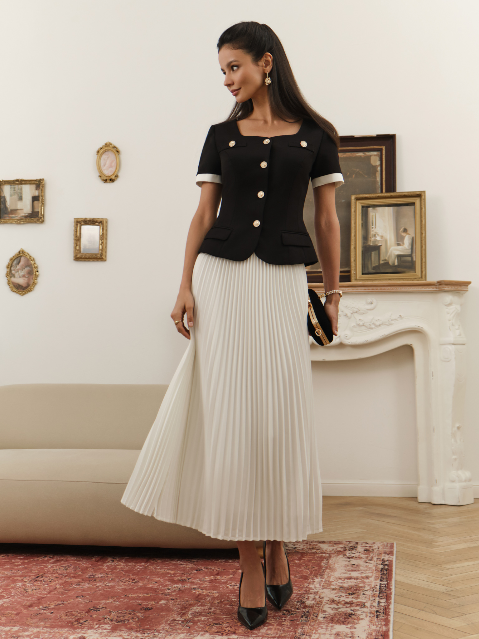 Vintage style blouse with short sleeves