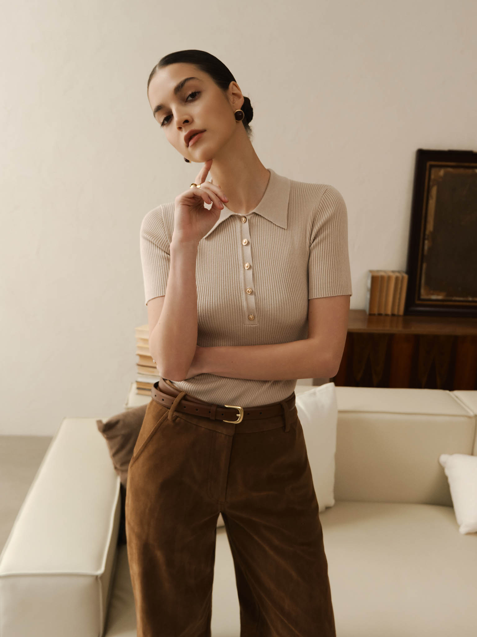 Rubbed knit polo with buttons on the collar