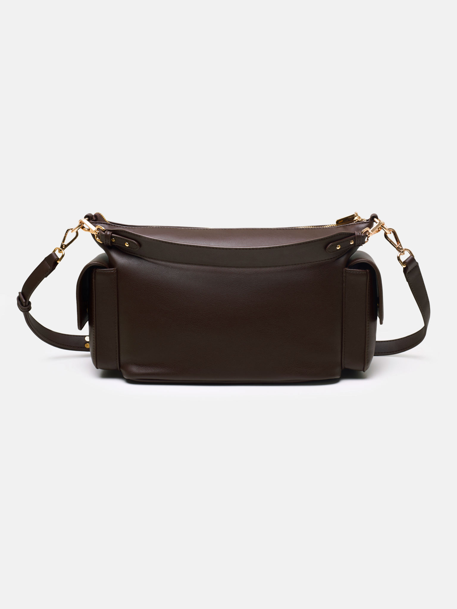 Rectangular bag with large pockets