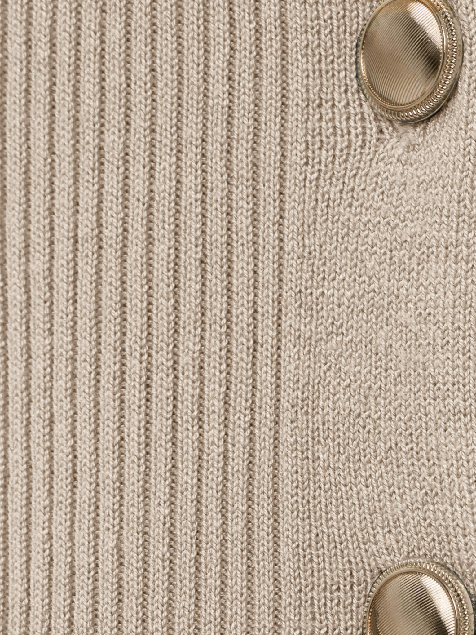 Knitted midi dress with buttons at the front and matching belt