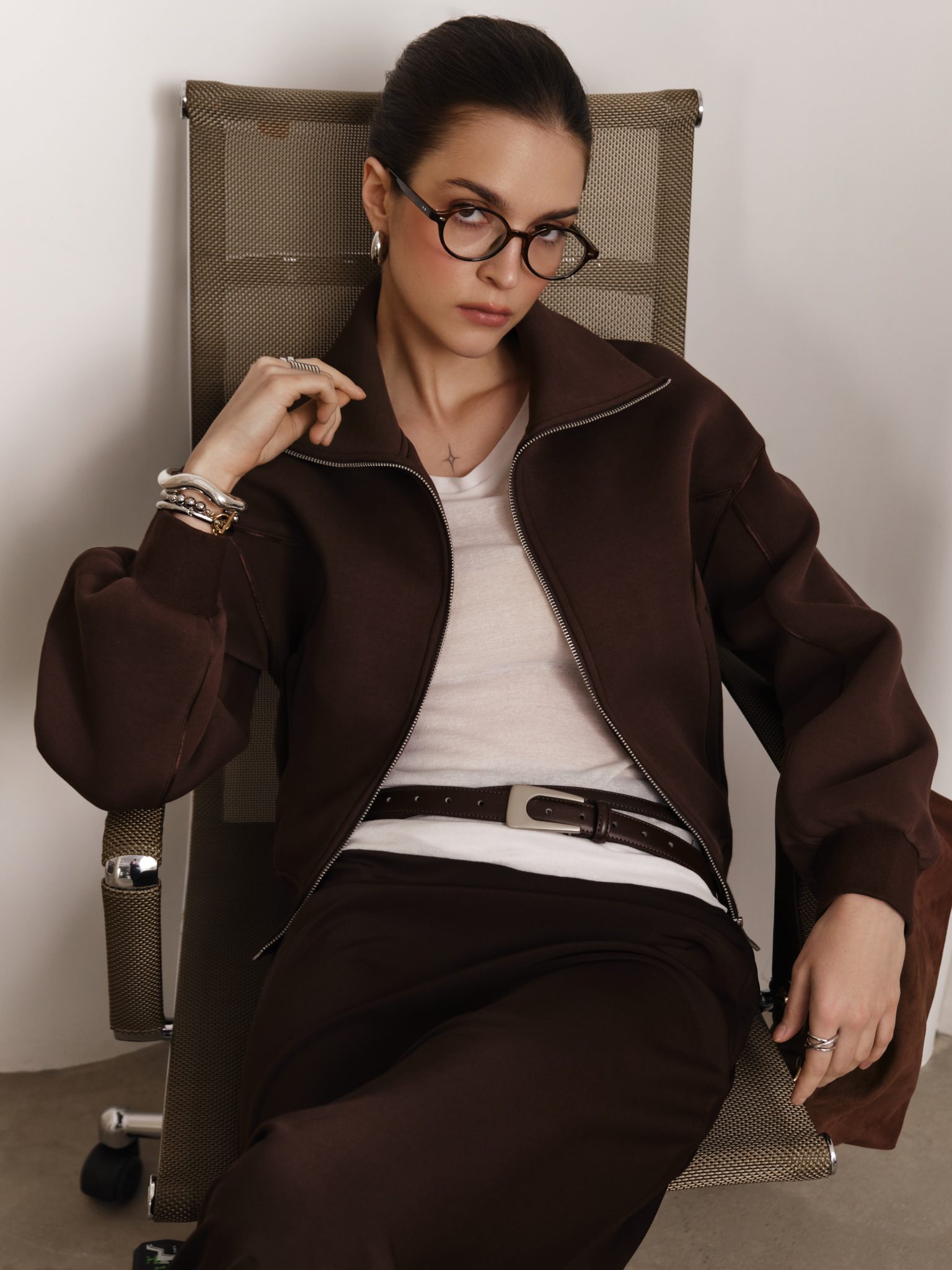 High collar zip-up hoodie