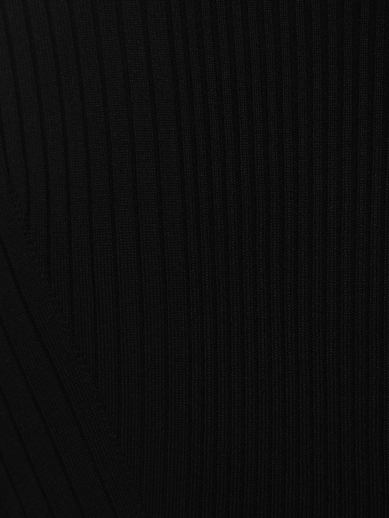 Short-sleeved rib-knit top