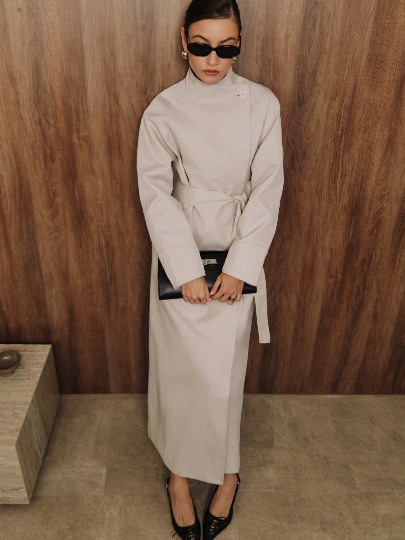 Maxi trench with tonal belt