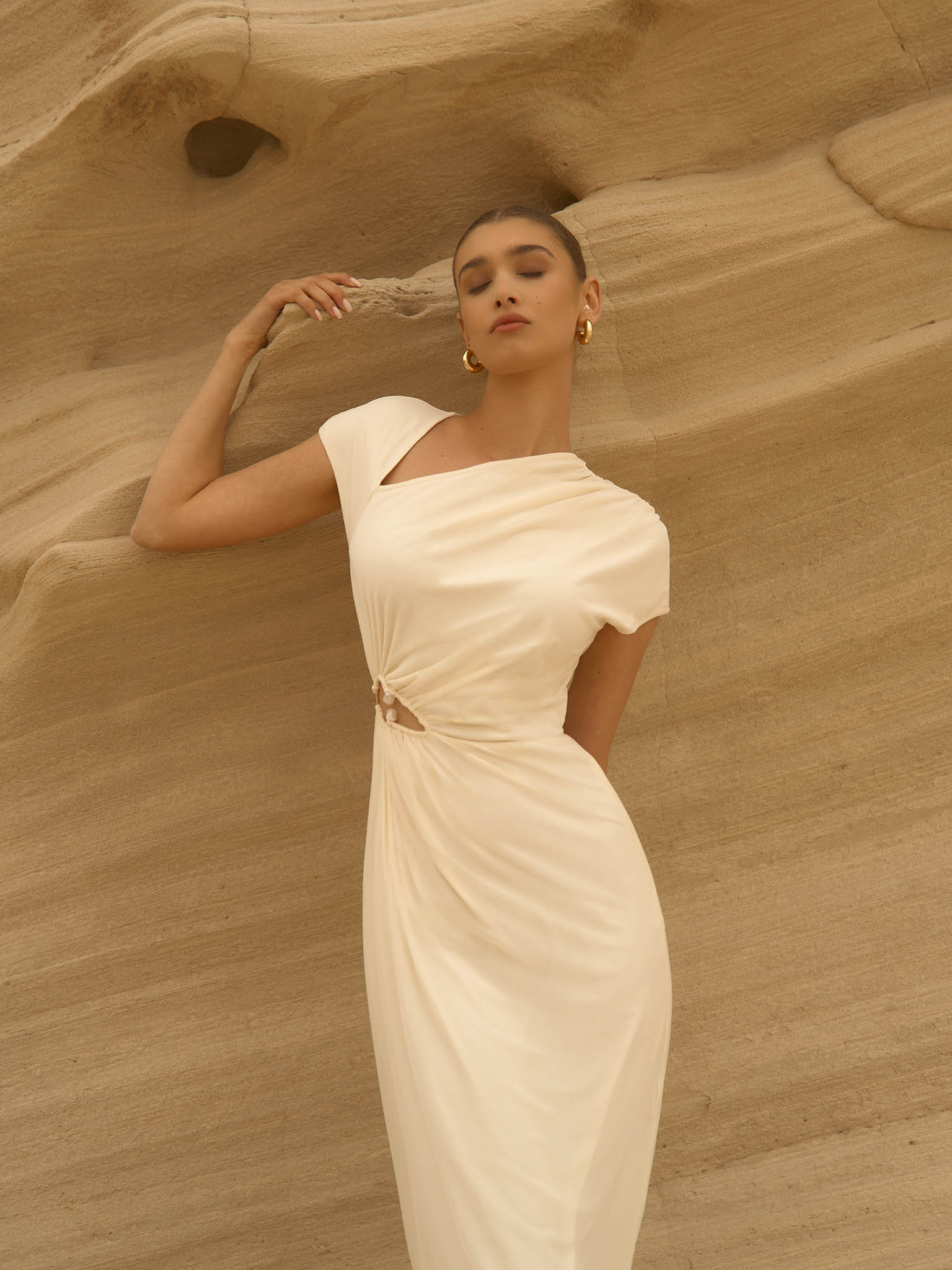 Midi jersey dress with pleats on the bodice and waist decoration
