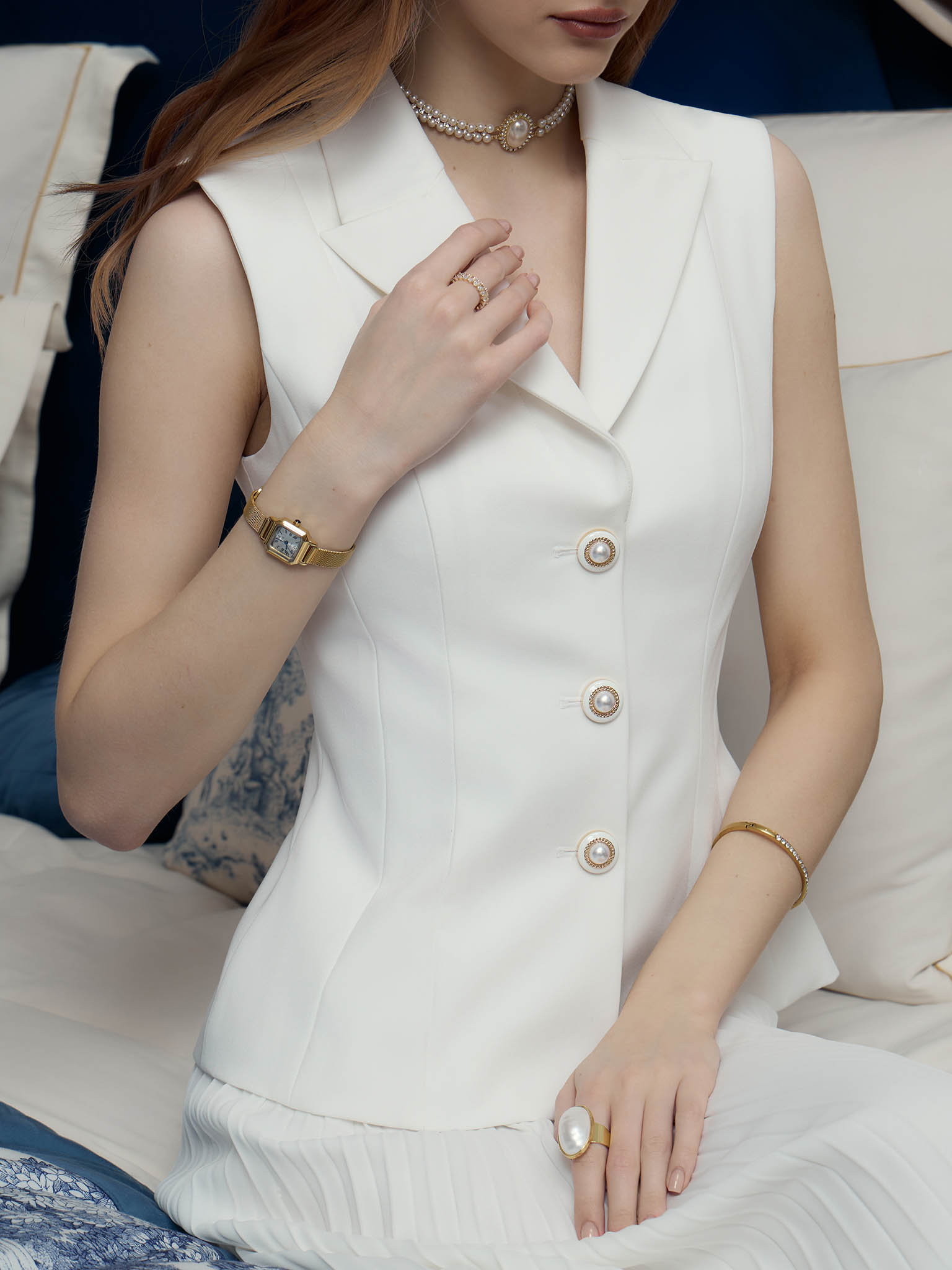 Flared waistcoat with accent buttons