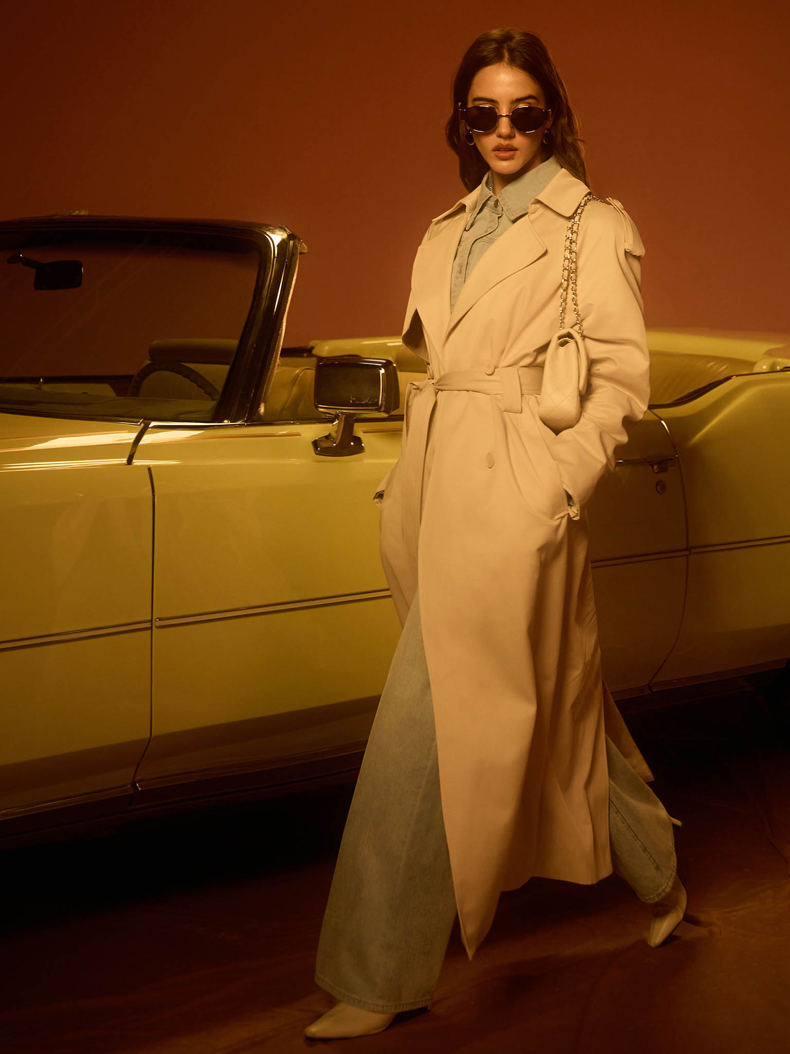 Maxi trench with wide belt