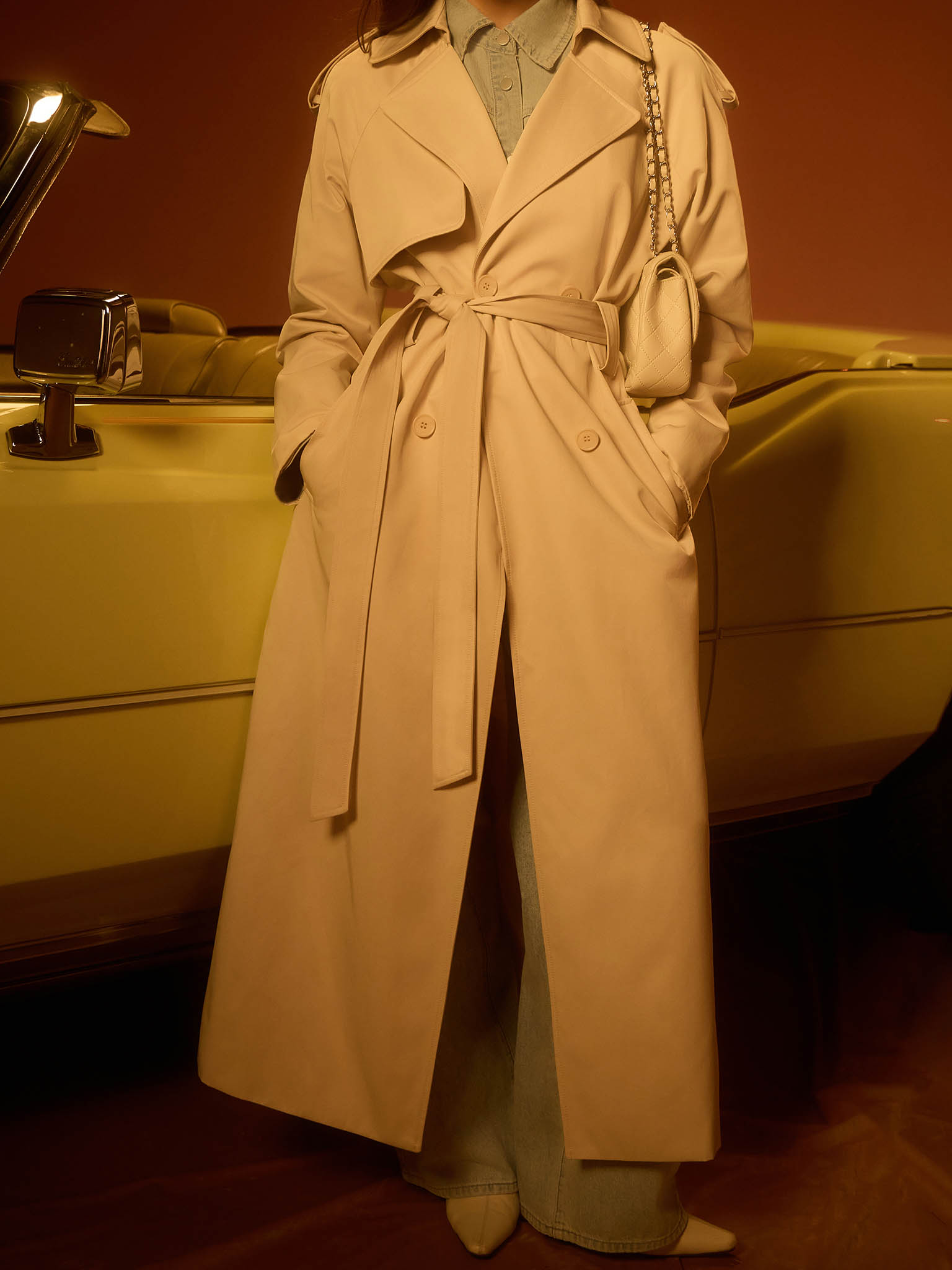 Maxi trench with wide belt