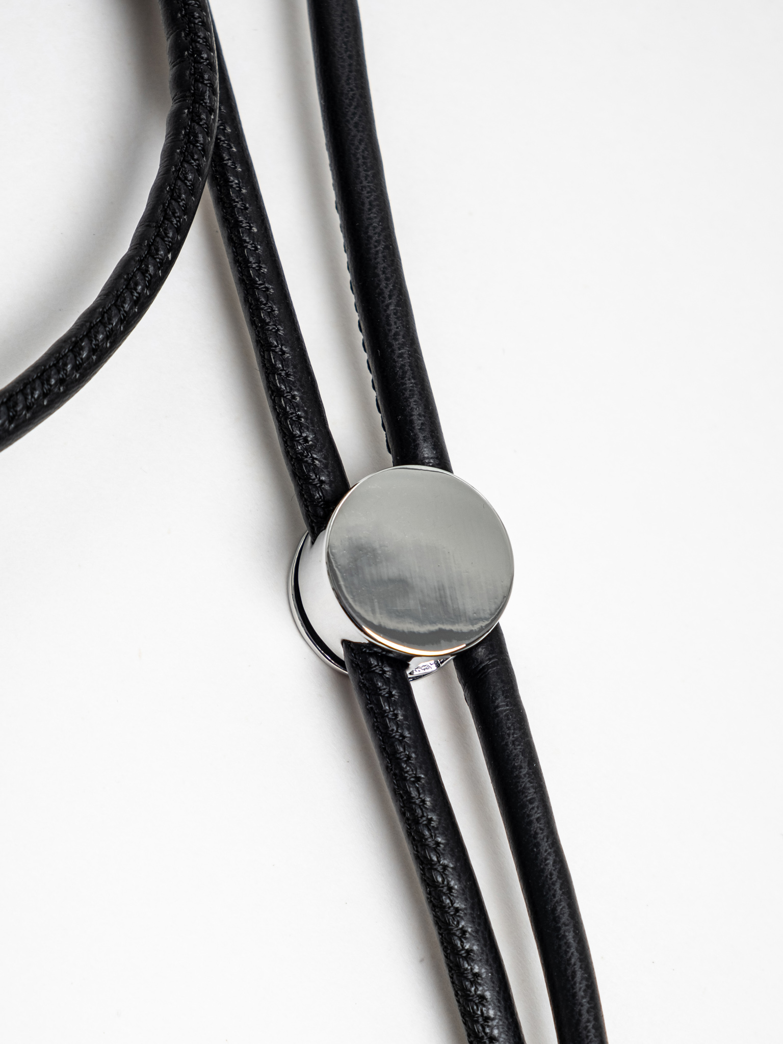 Drawstring belt with metal adjuster