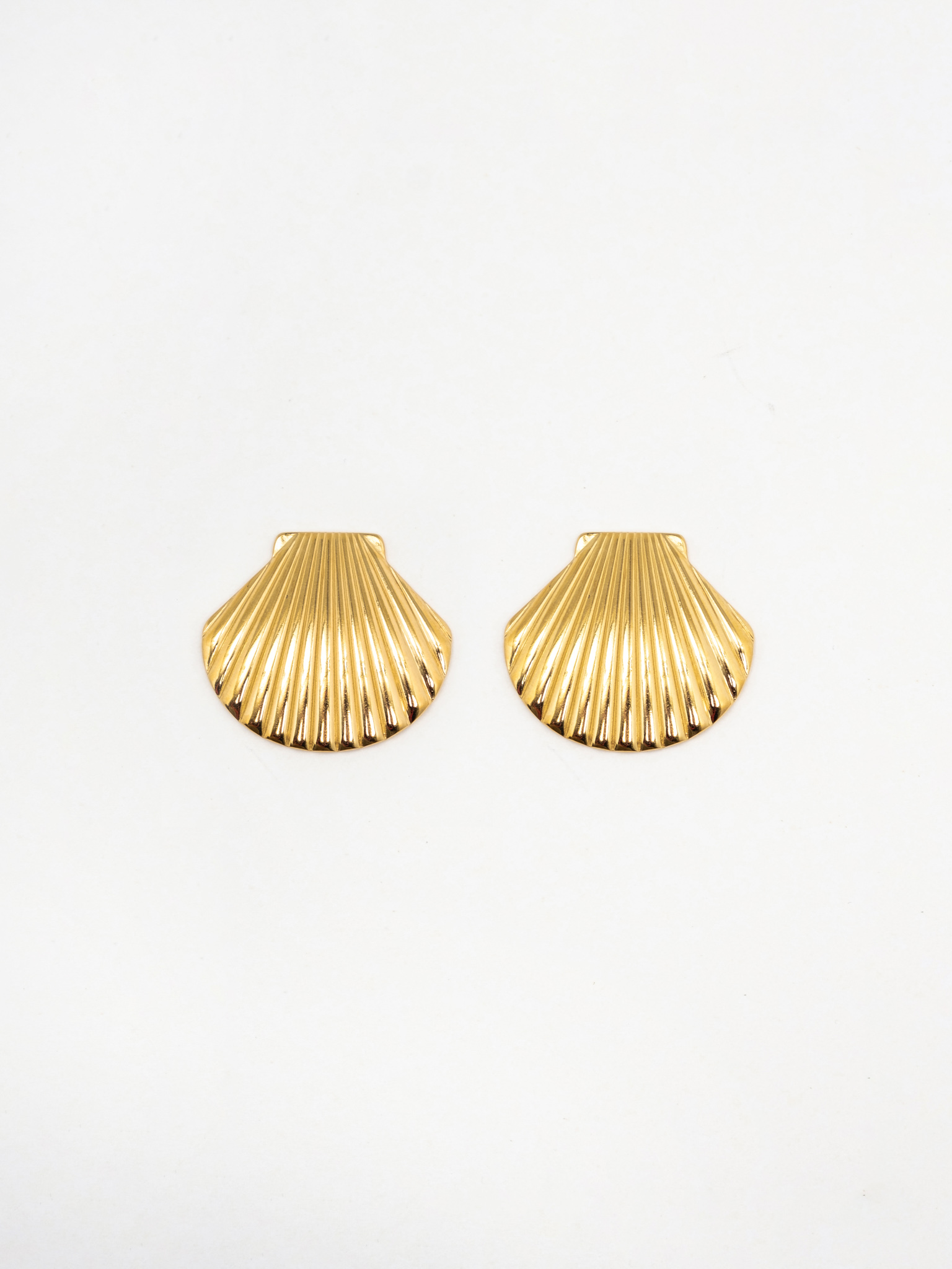Shell stud earrings