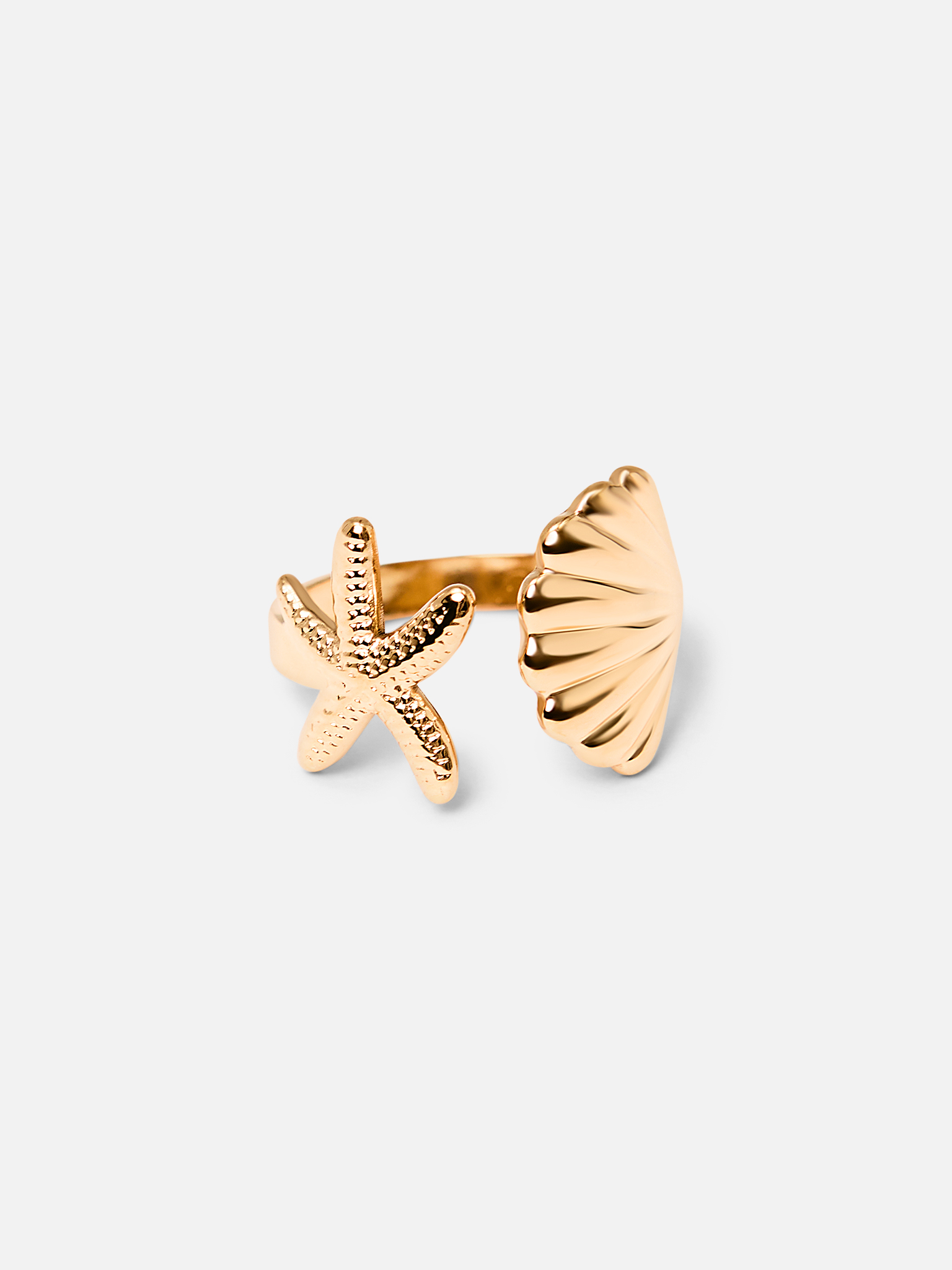 Ring with sea decor