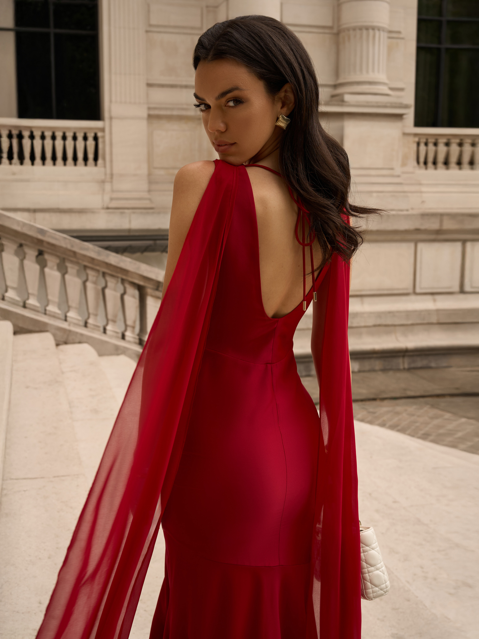 Maxi dress with ribbons on the shoulders