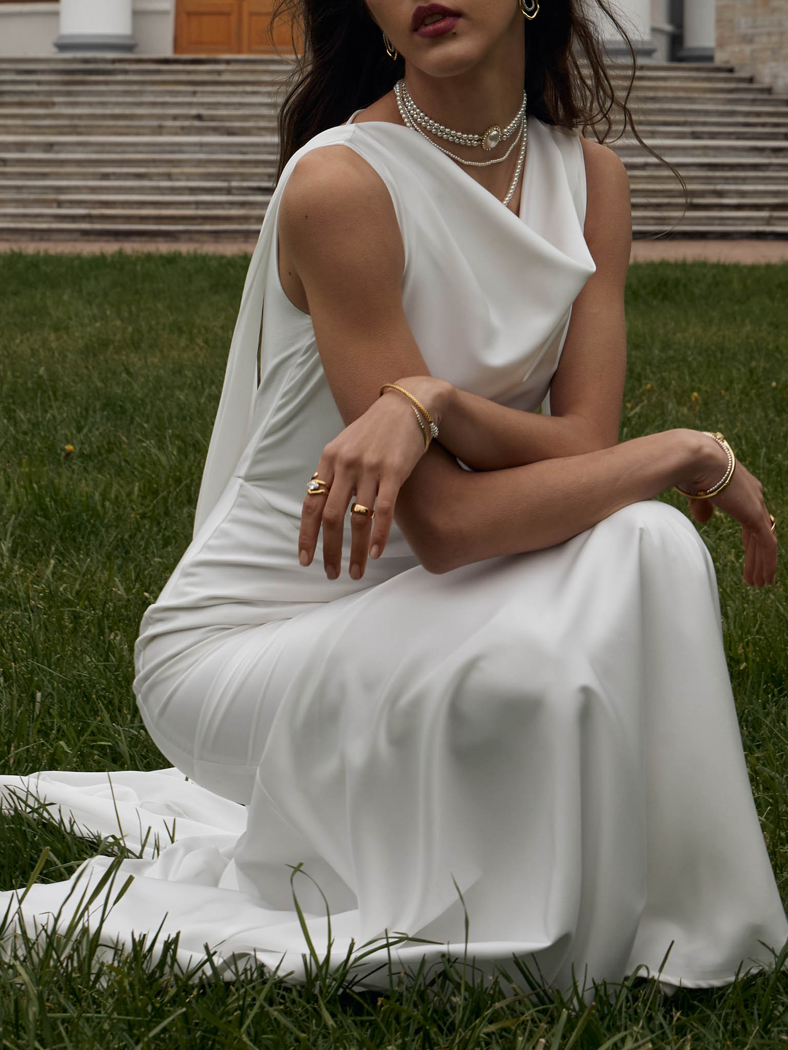 Maxi dress with ribbons on the shoulders