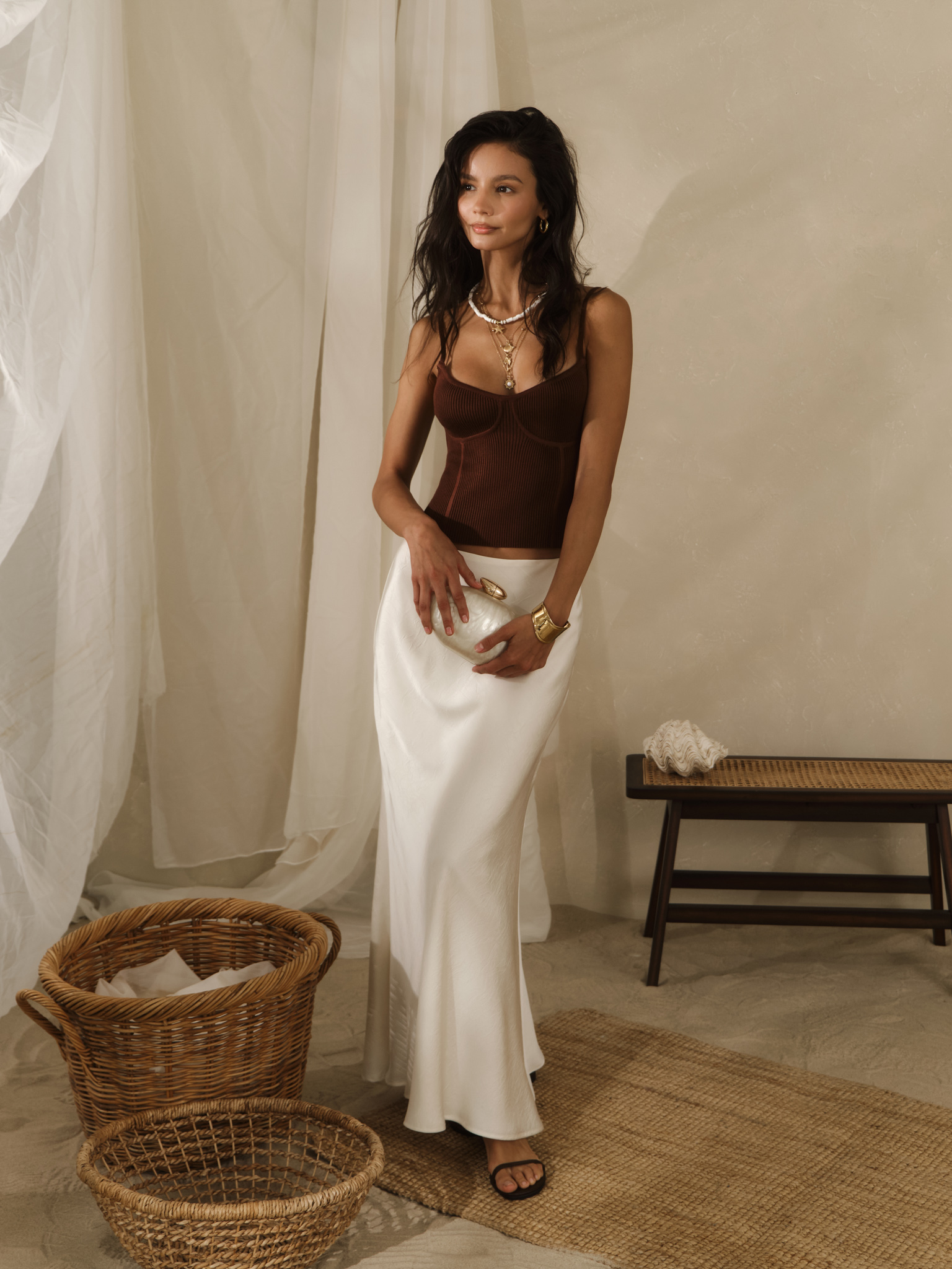 Ribbed top with raised darts