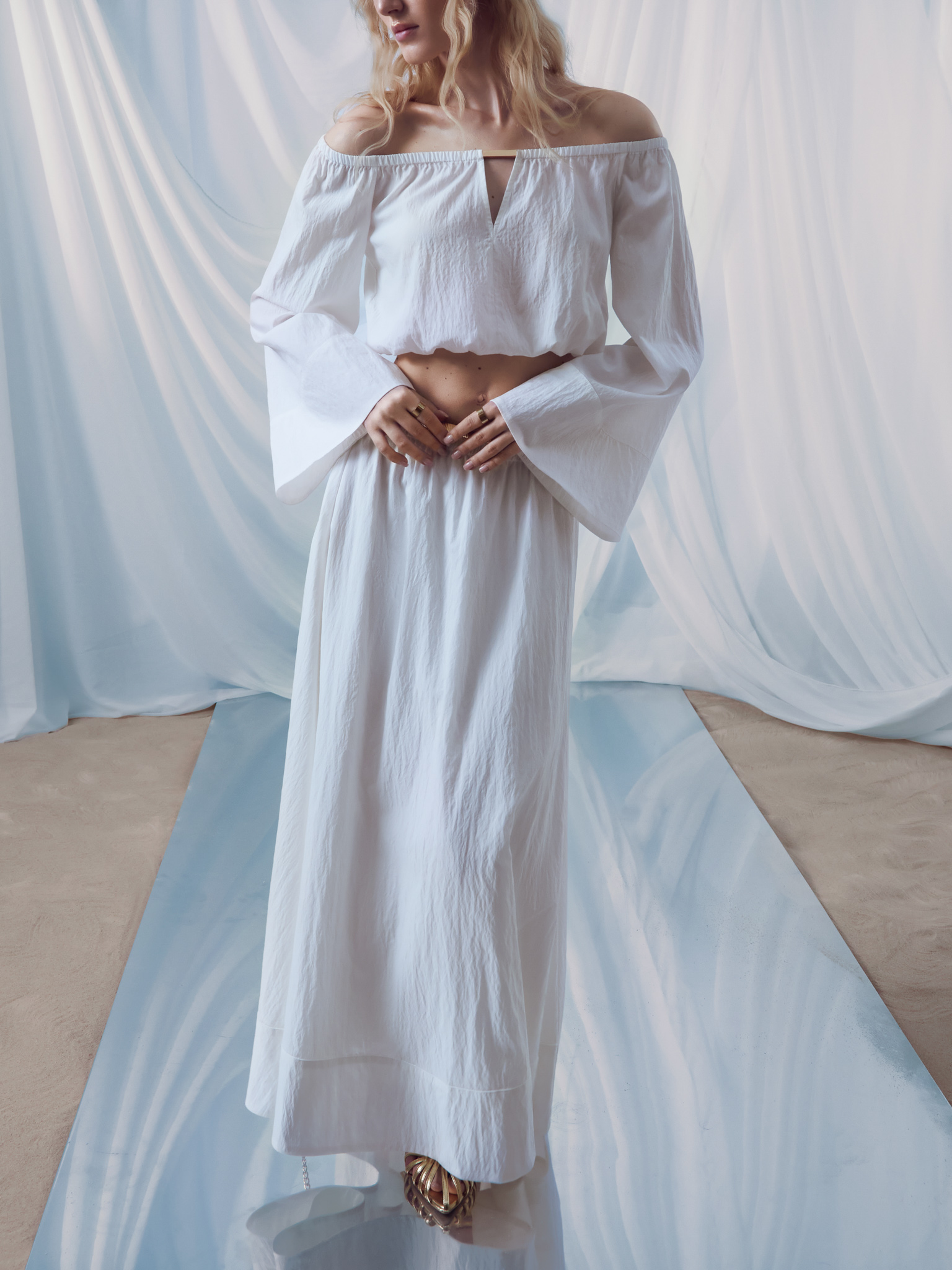 Open-shoulder blouse in textured fabric