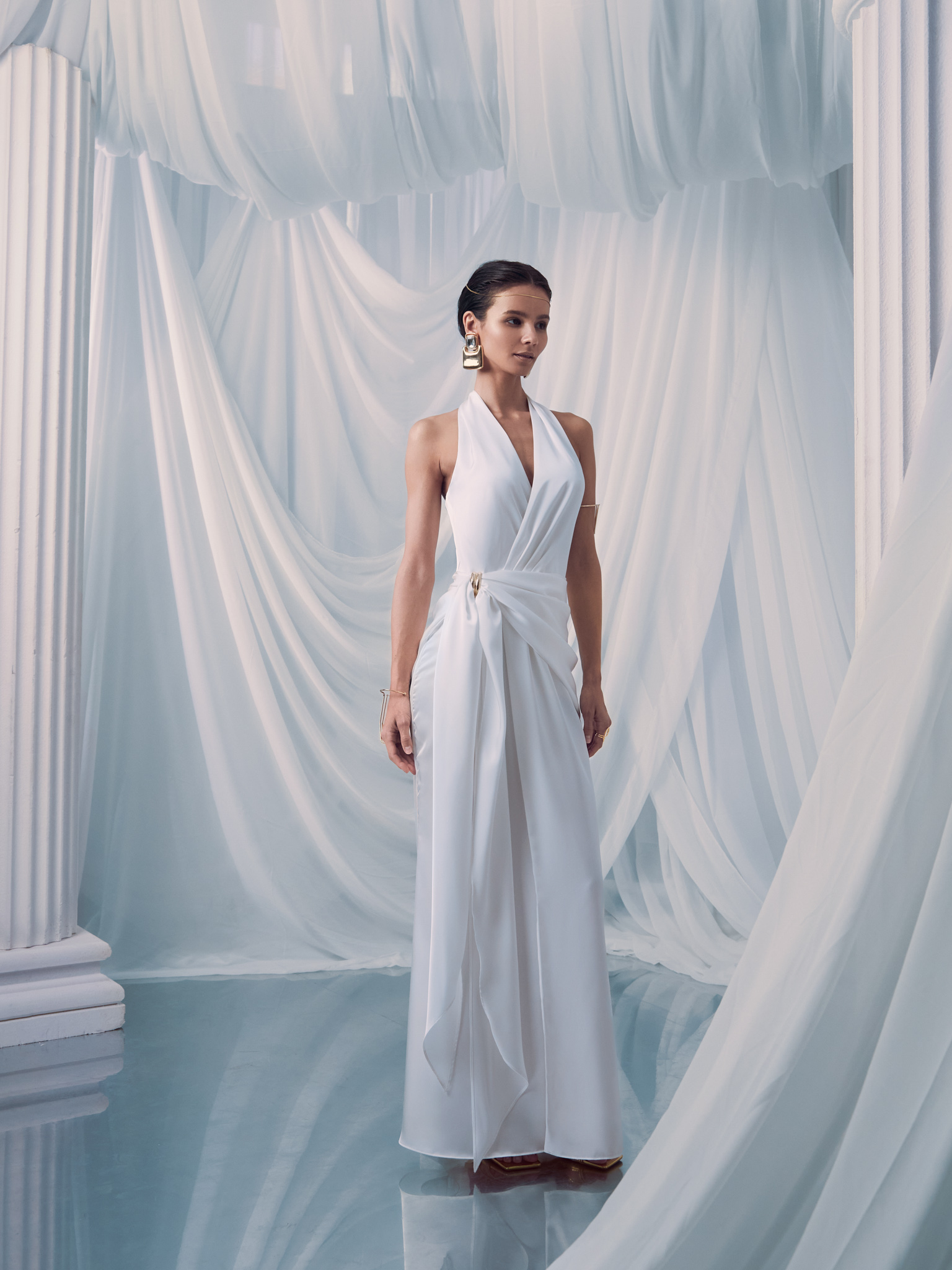 Satin maxi dress with collar ribbons and drapery