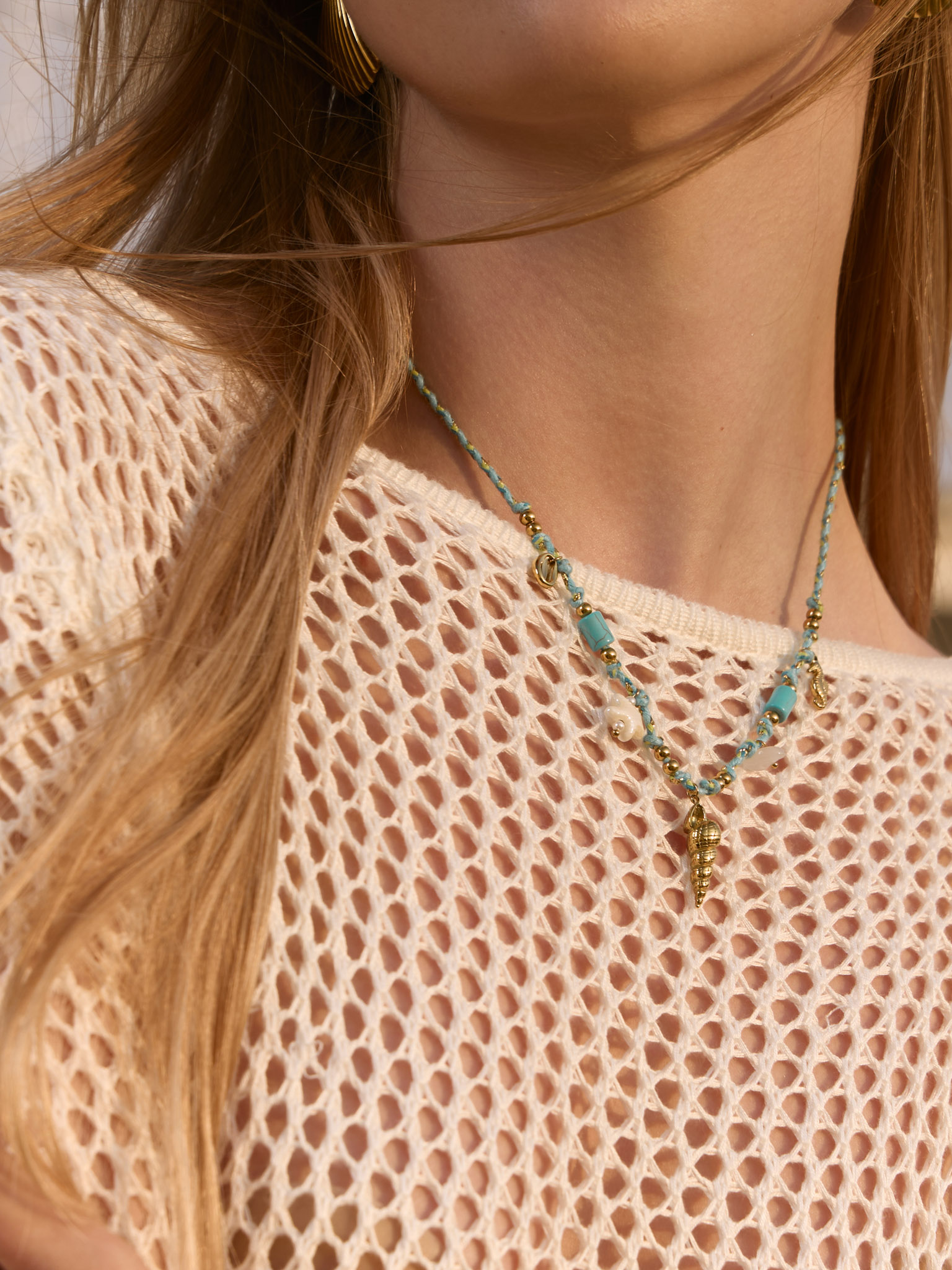 Голубой Голубой