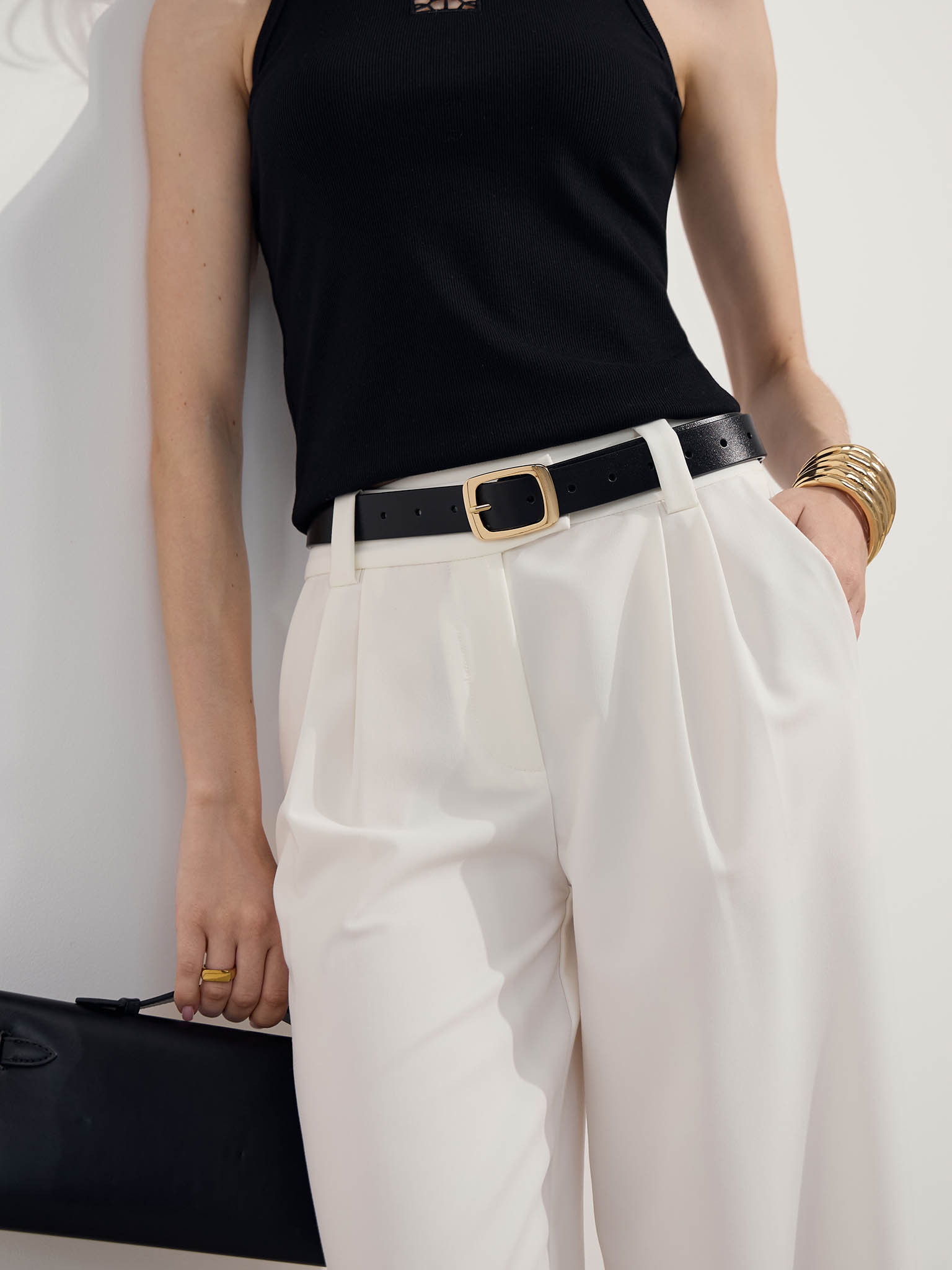 Leather belt with rectangular buckle