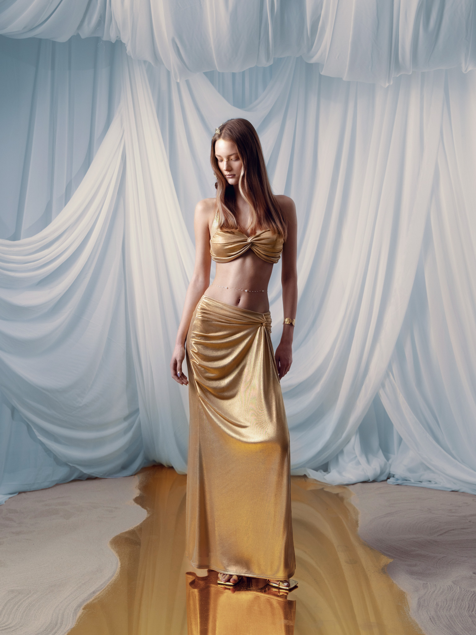 Топ из трикотажа с металлизированным напылением