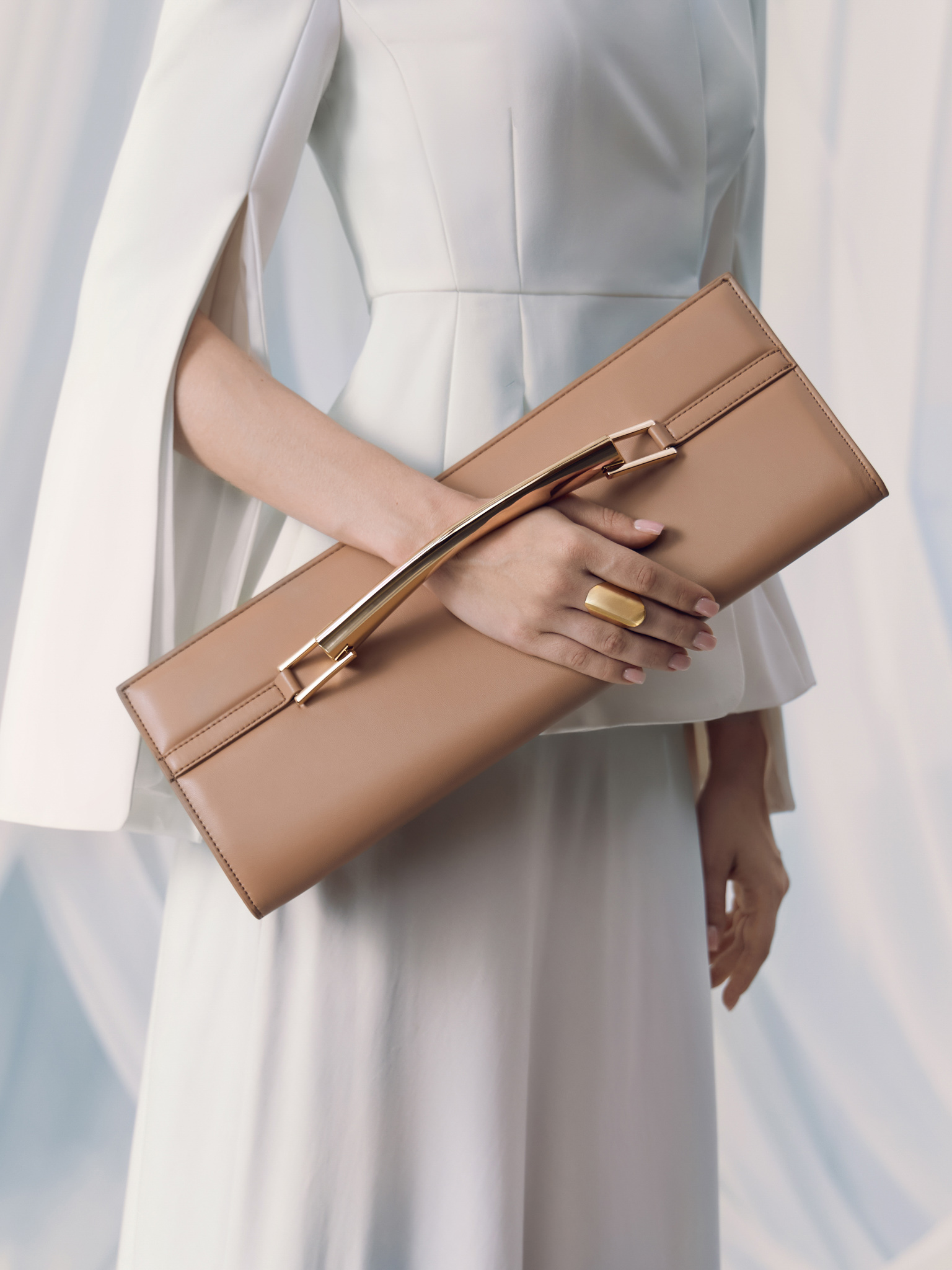 Бежевый Бежевый