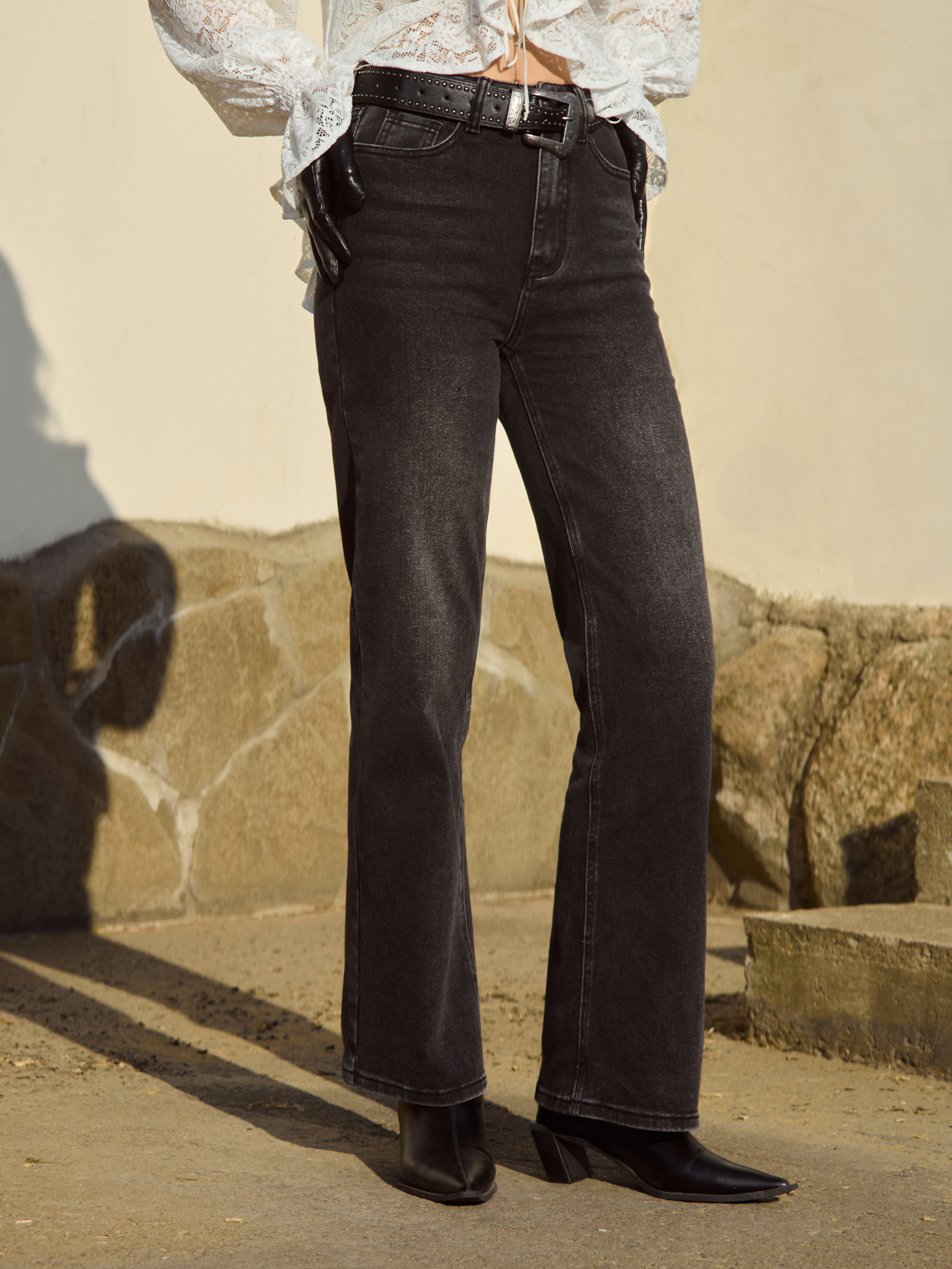 Straight denim jeans with scuffs