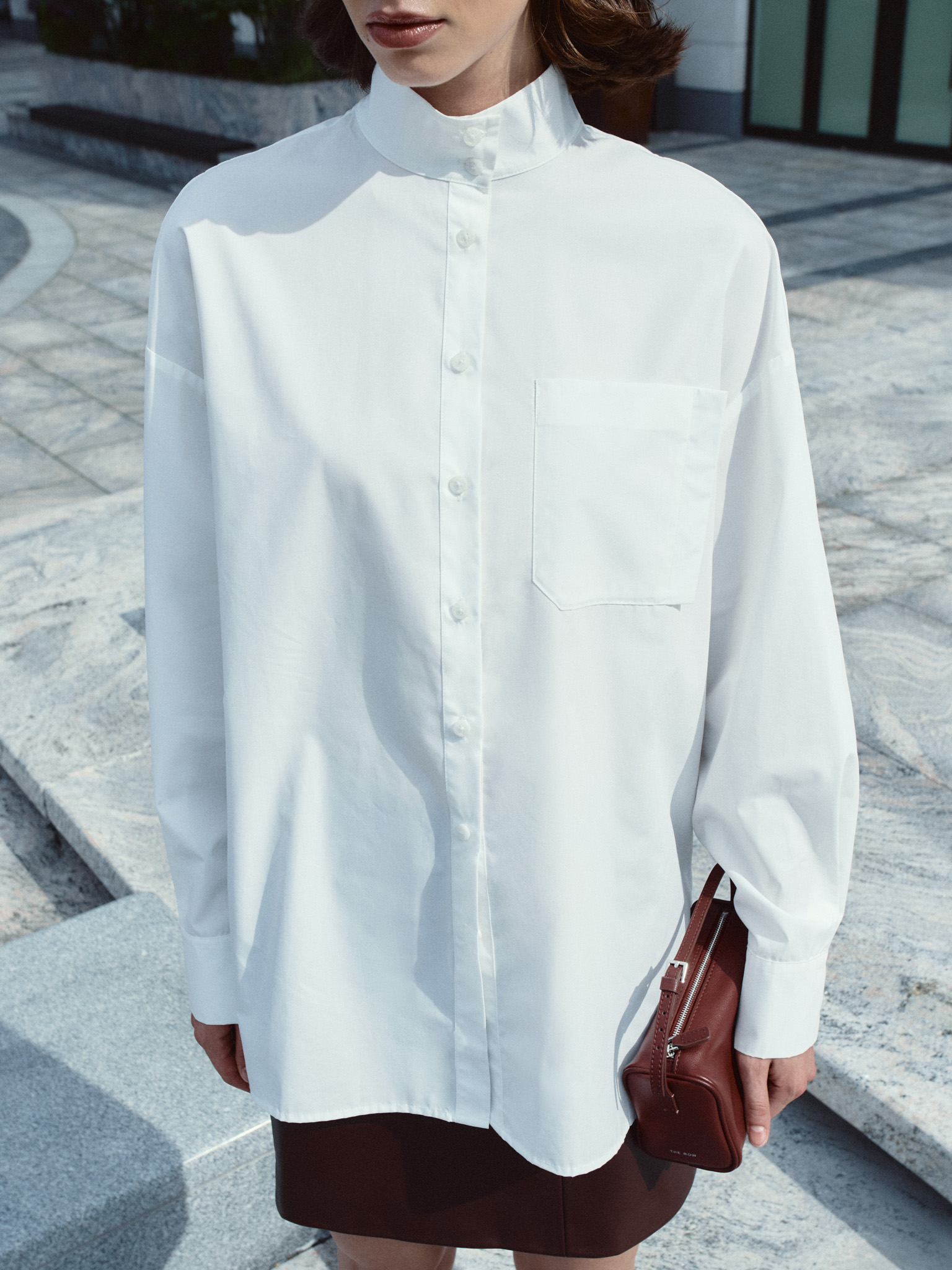 Loose fit shirt with a stand-up collar