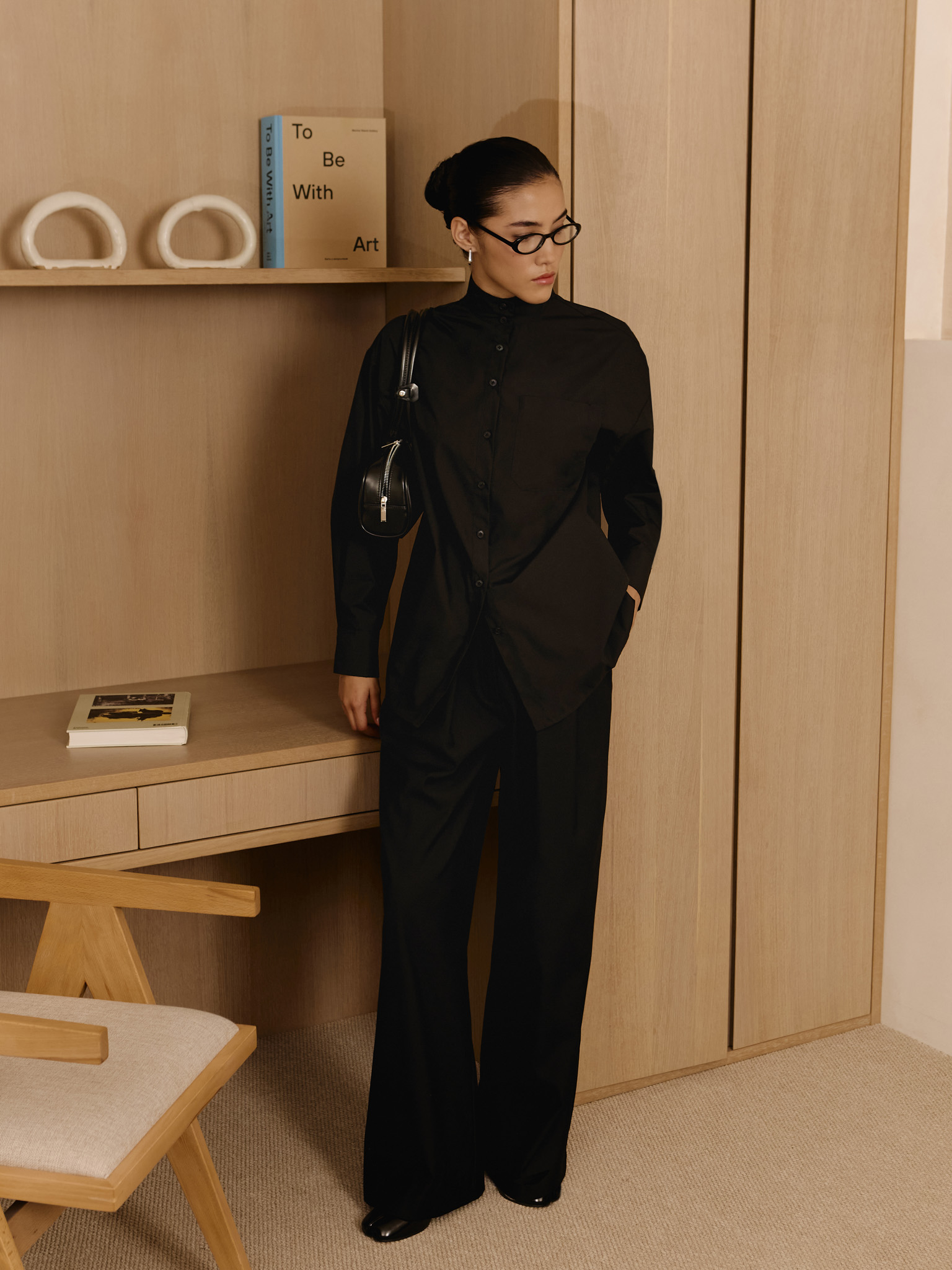 Loose fit shirt with a stand-up collar
