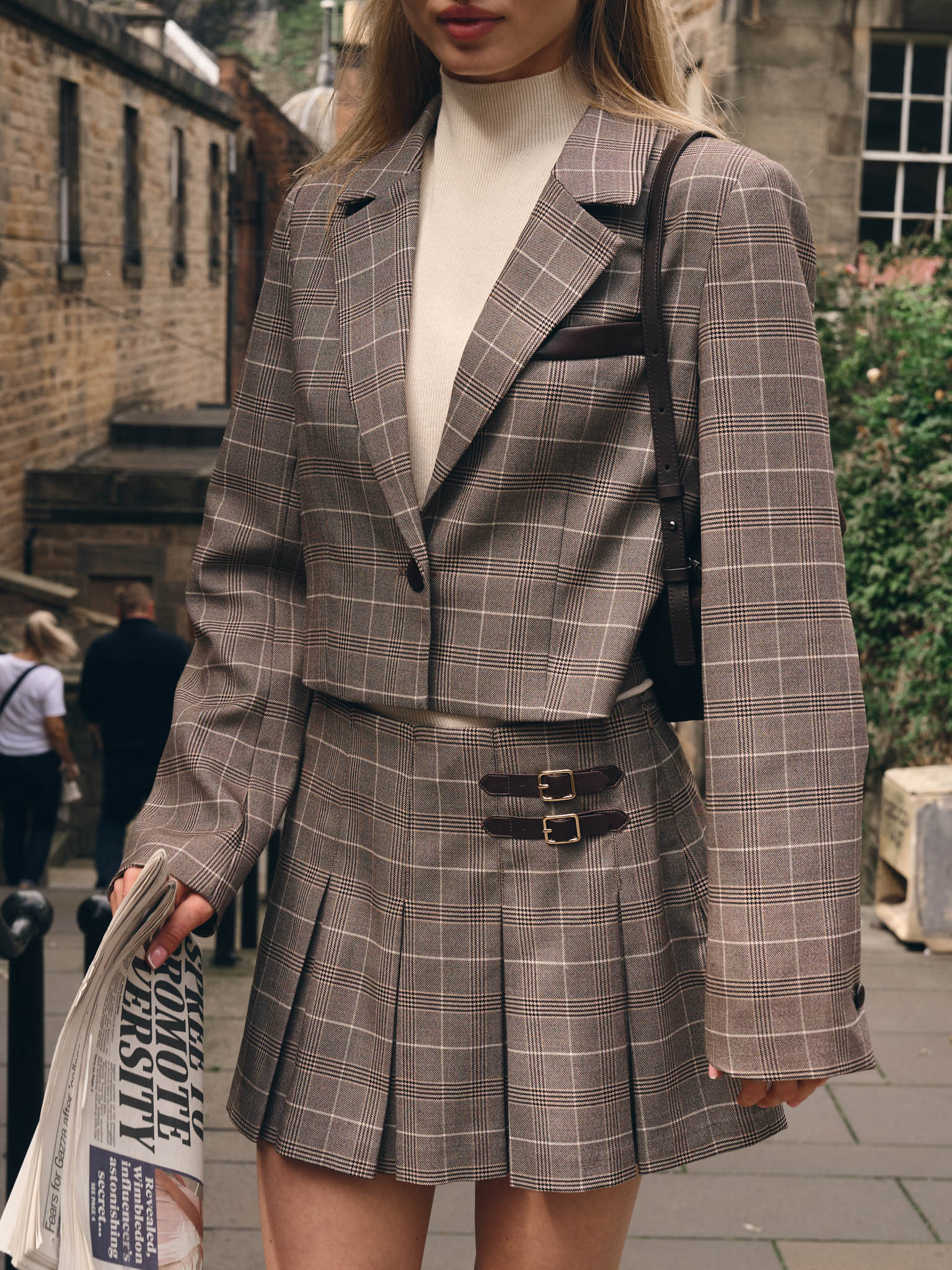 Cropped single-breasted checked jacket