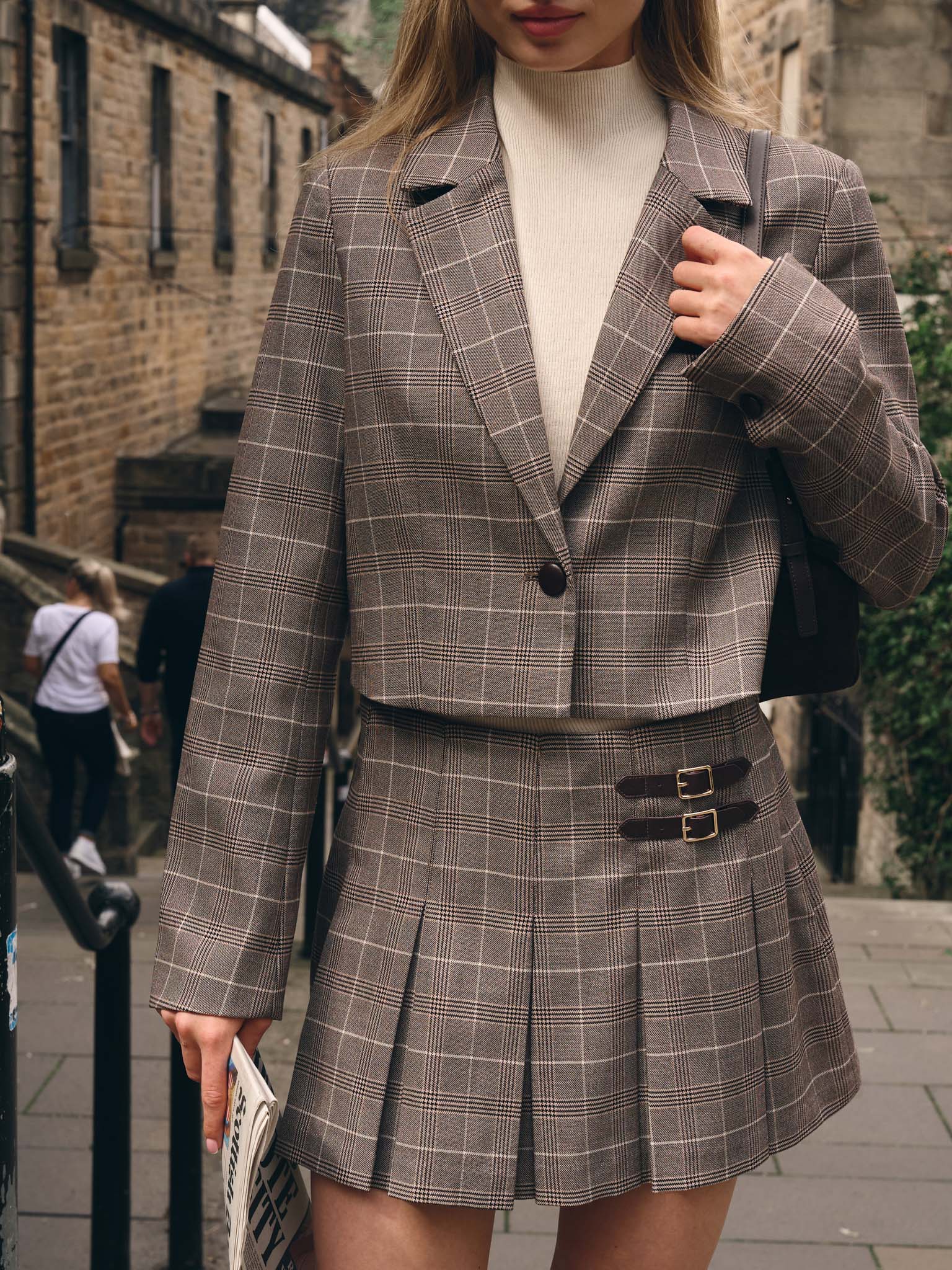 Cropped single-breasted checked jacket