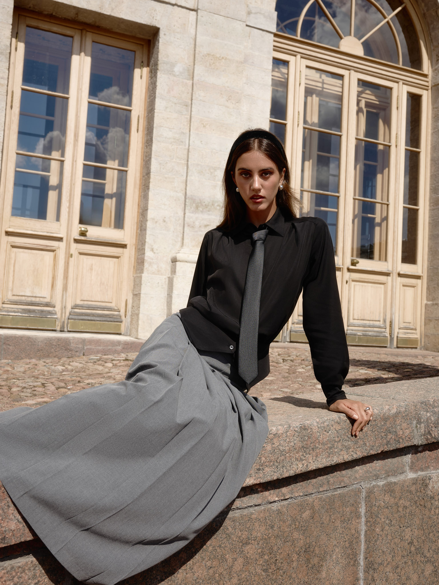 Lightweight shirt with basque