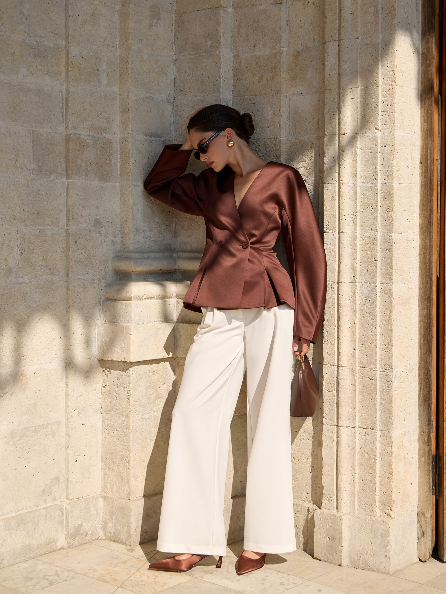 Jacket with voluminous sleeves and waist pleats