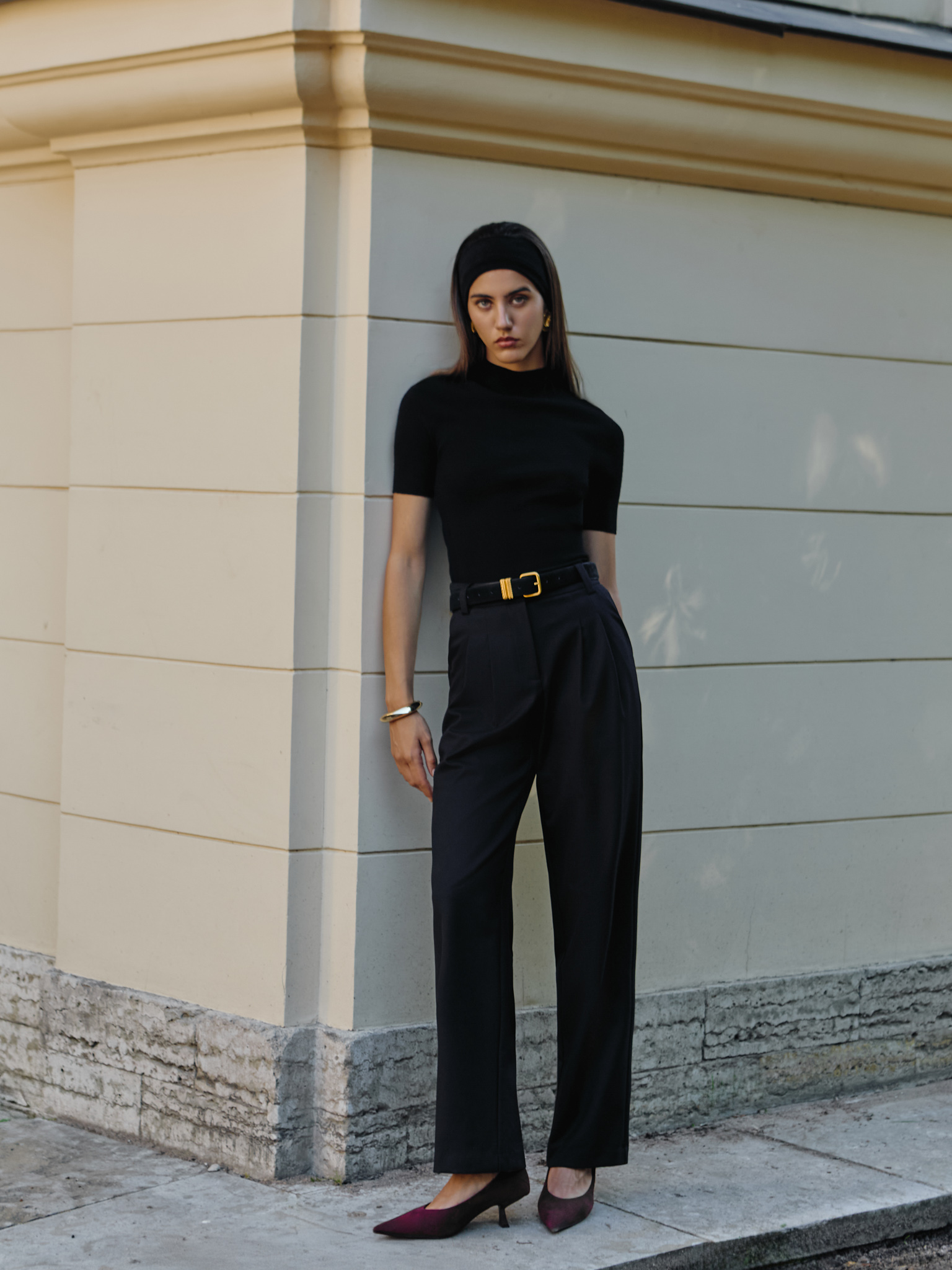 Трикотажный топ в рубчик с короткими рукавами