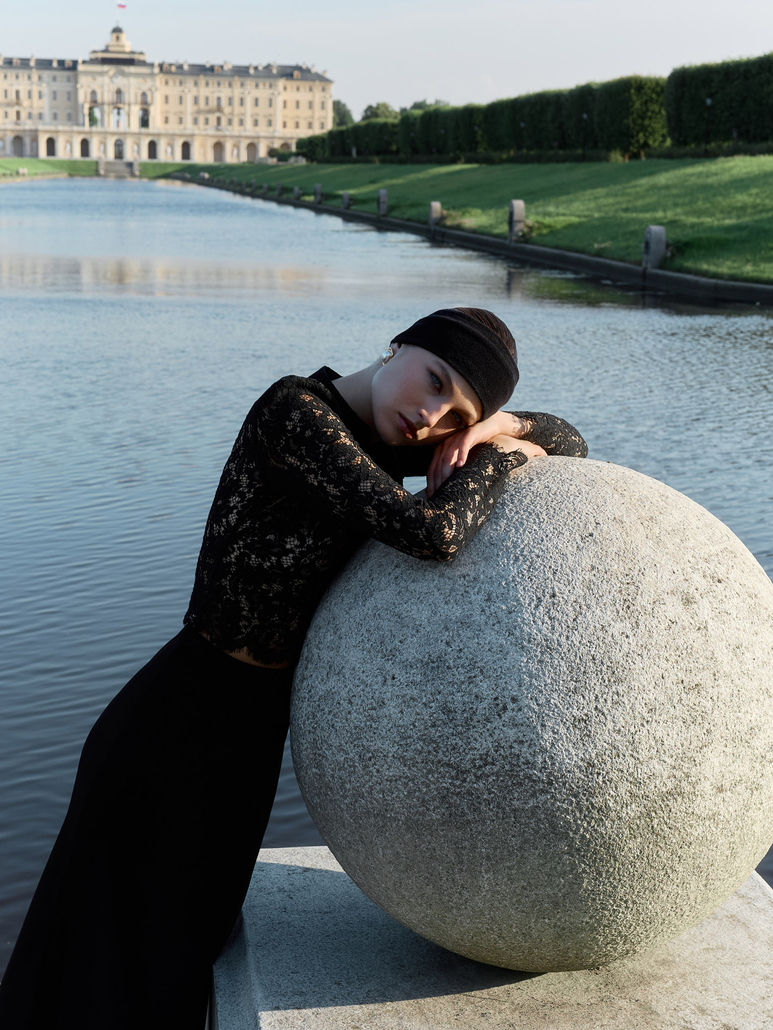 Guipure blouse with tonal buttons