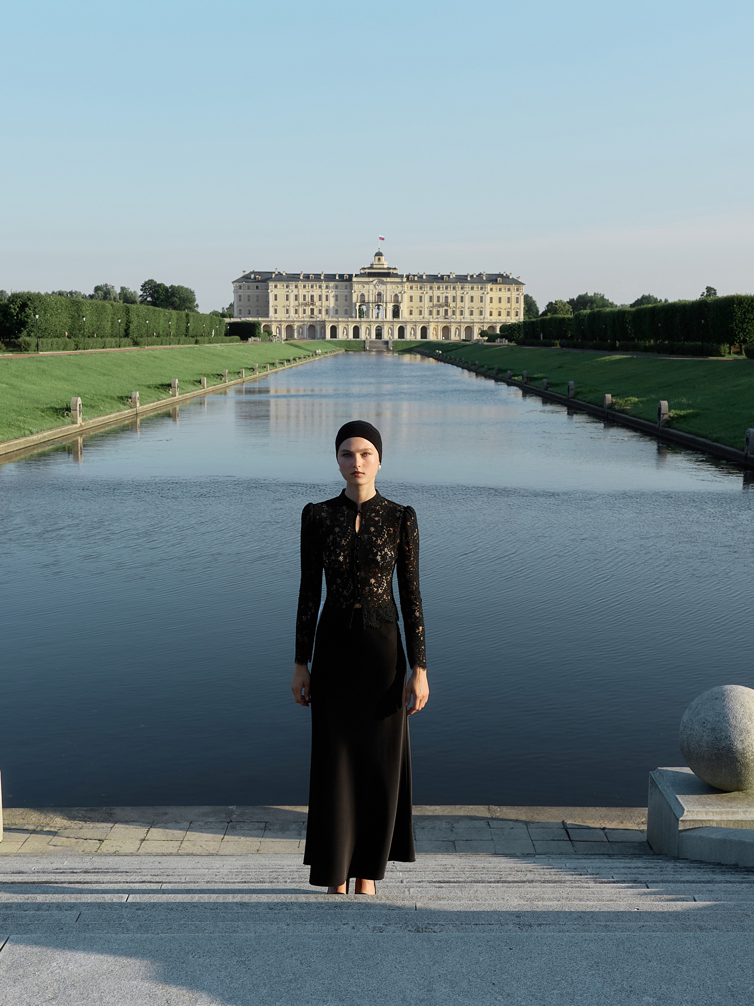 Guipure blouse with tonal buttons