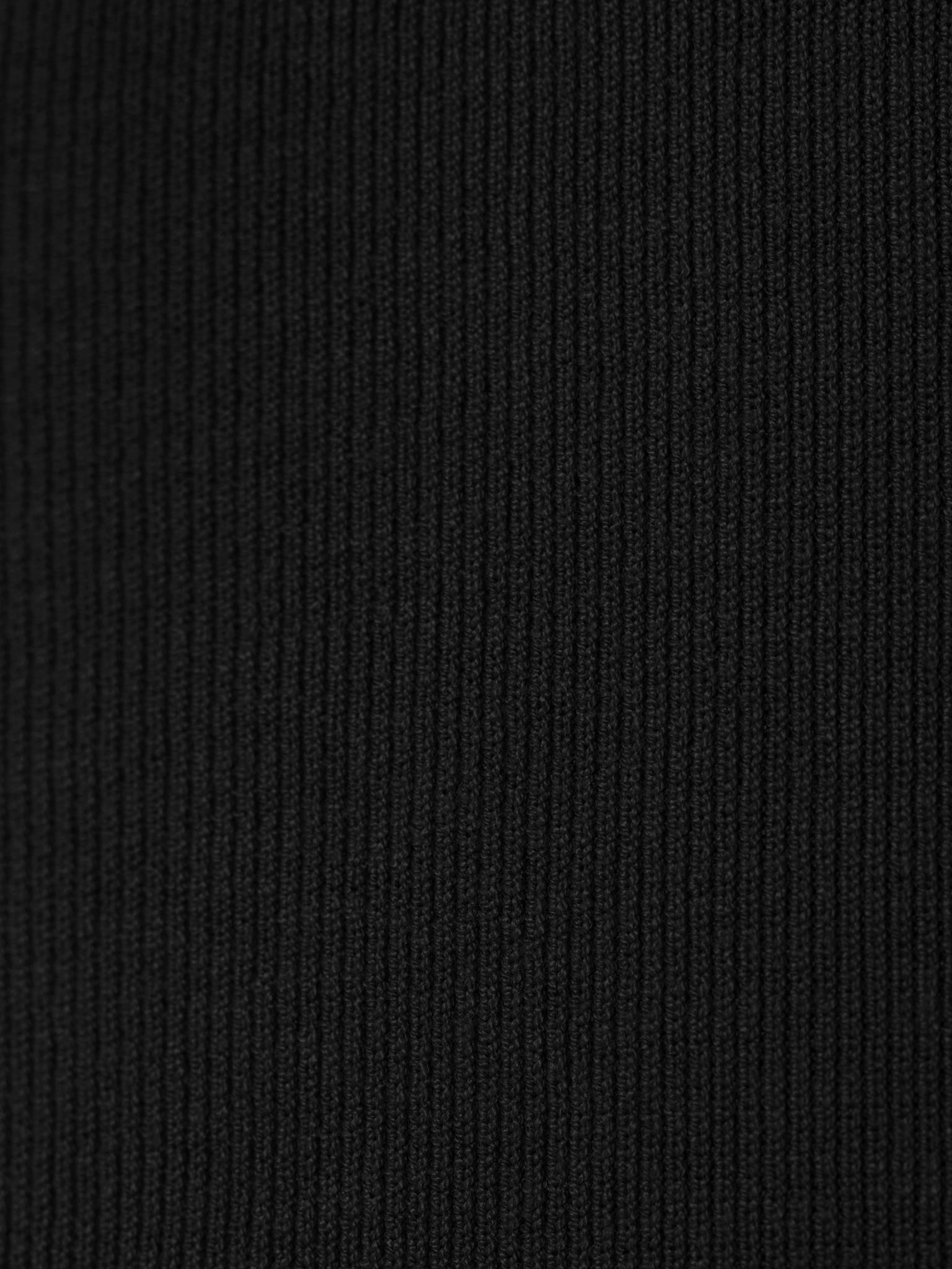 Short-sleeved ribbed knit top