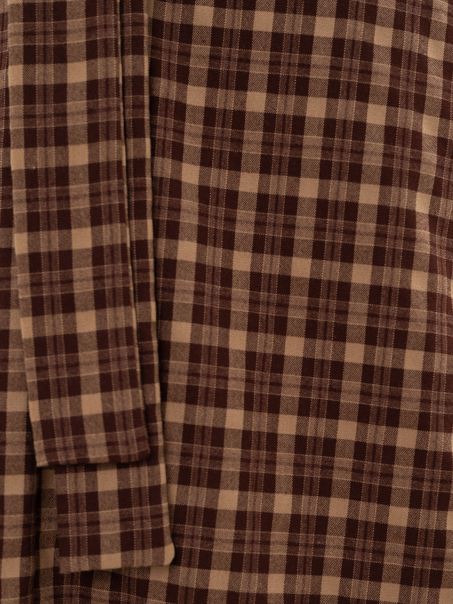 Loose checked shirt with decorative ribbon scarf