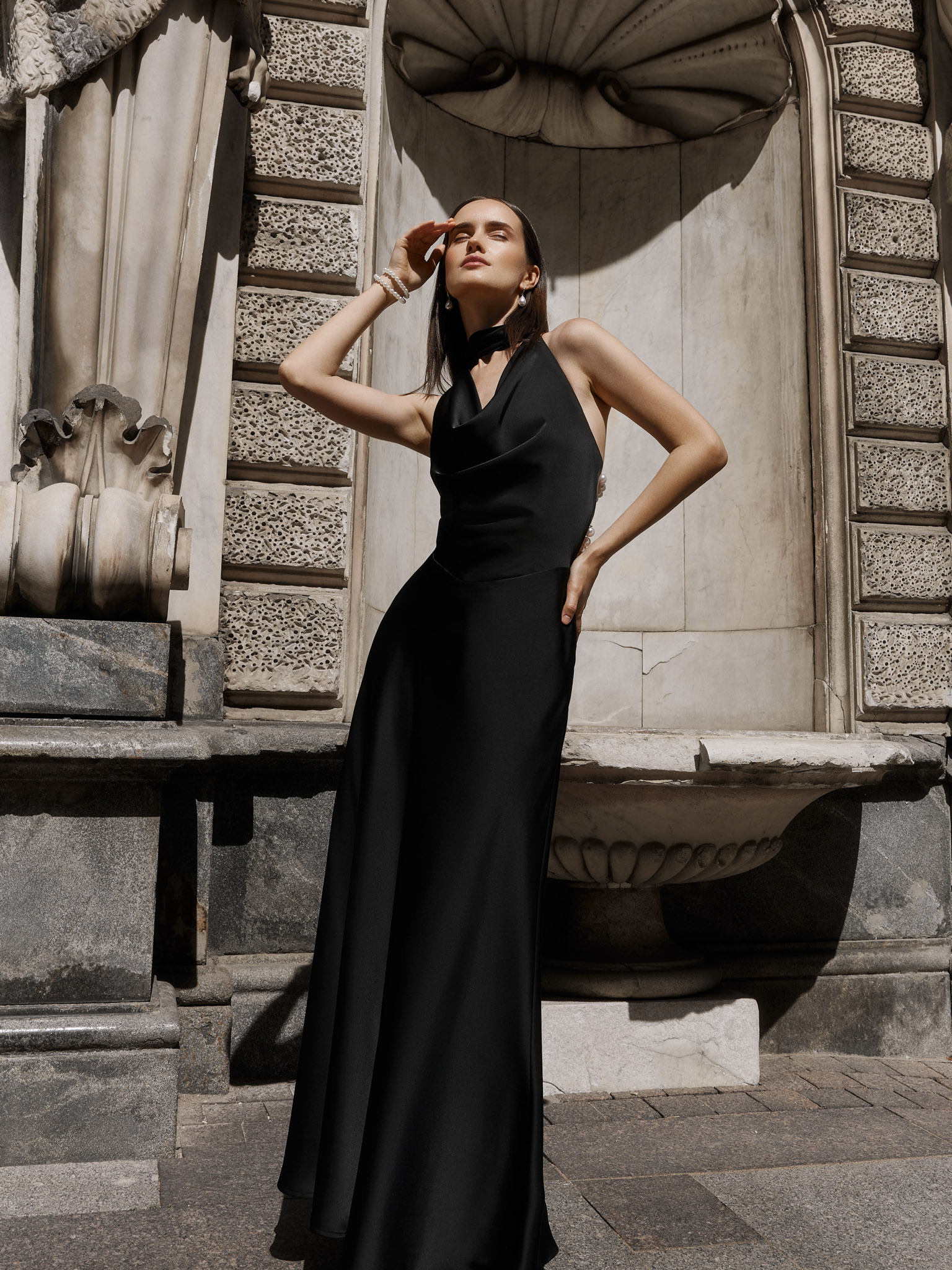 Satin maxi dress with pearl decor on the back