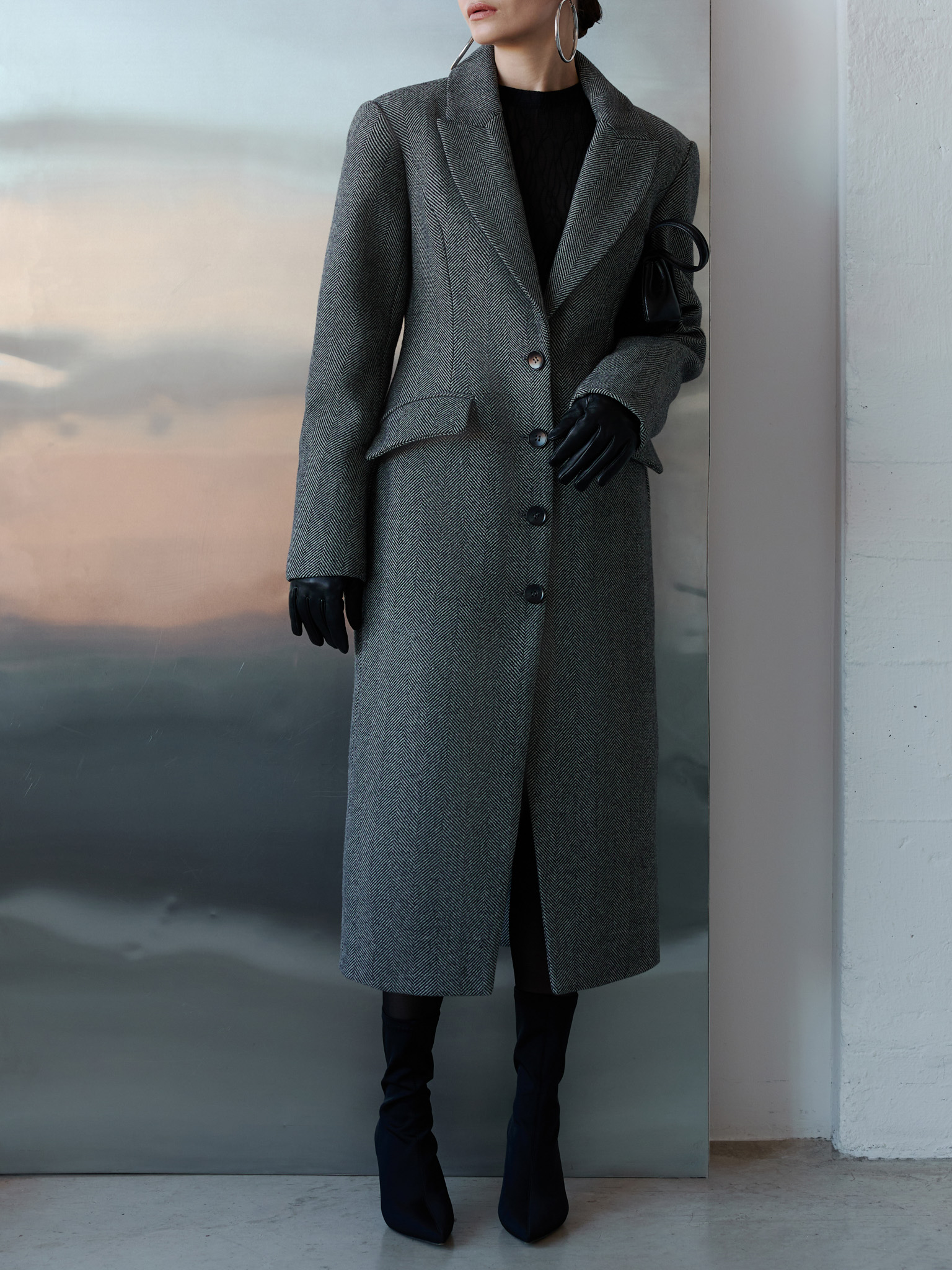 Fitted single-breasted midi coat in woollen yarn