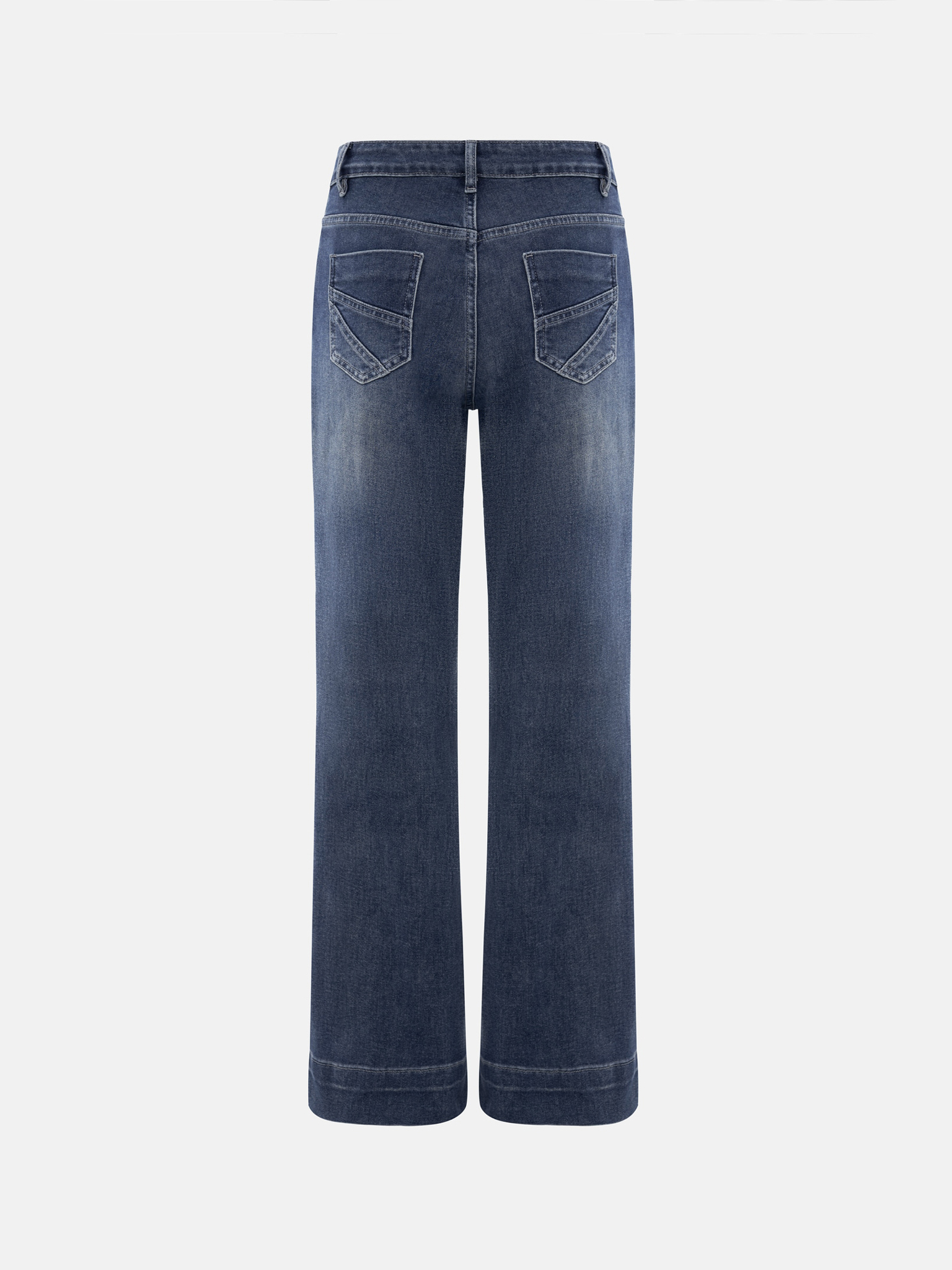 Ausgestellte Jeans mit Abnutzungsspuren