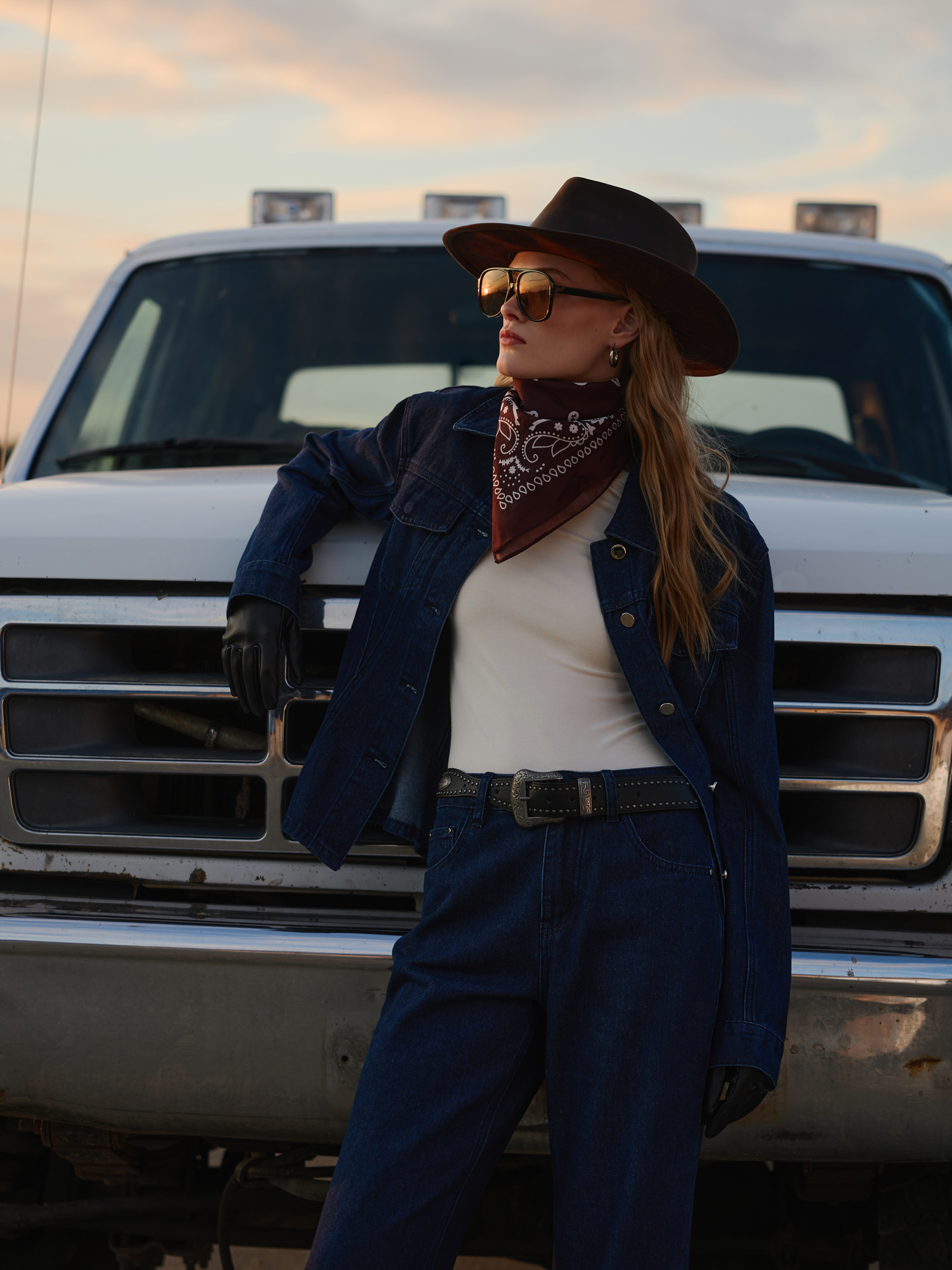 Приталенная рубашка из денима