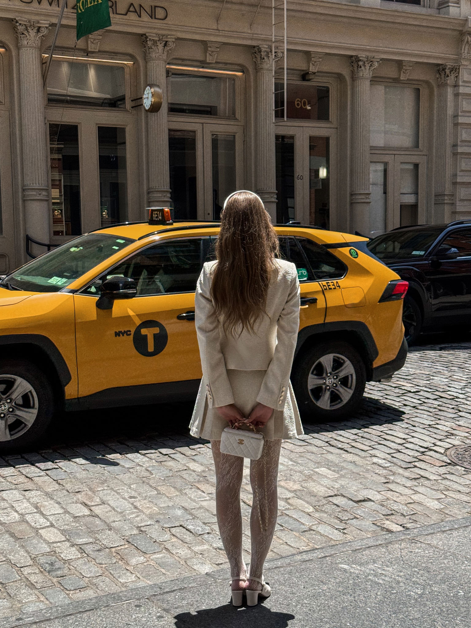 Flared mini skirt with pleats on the sides