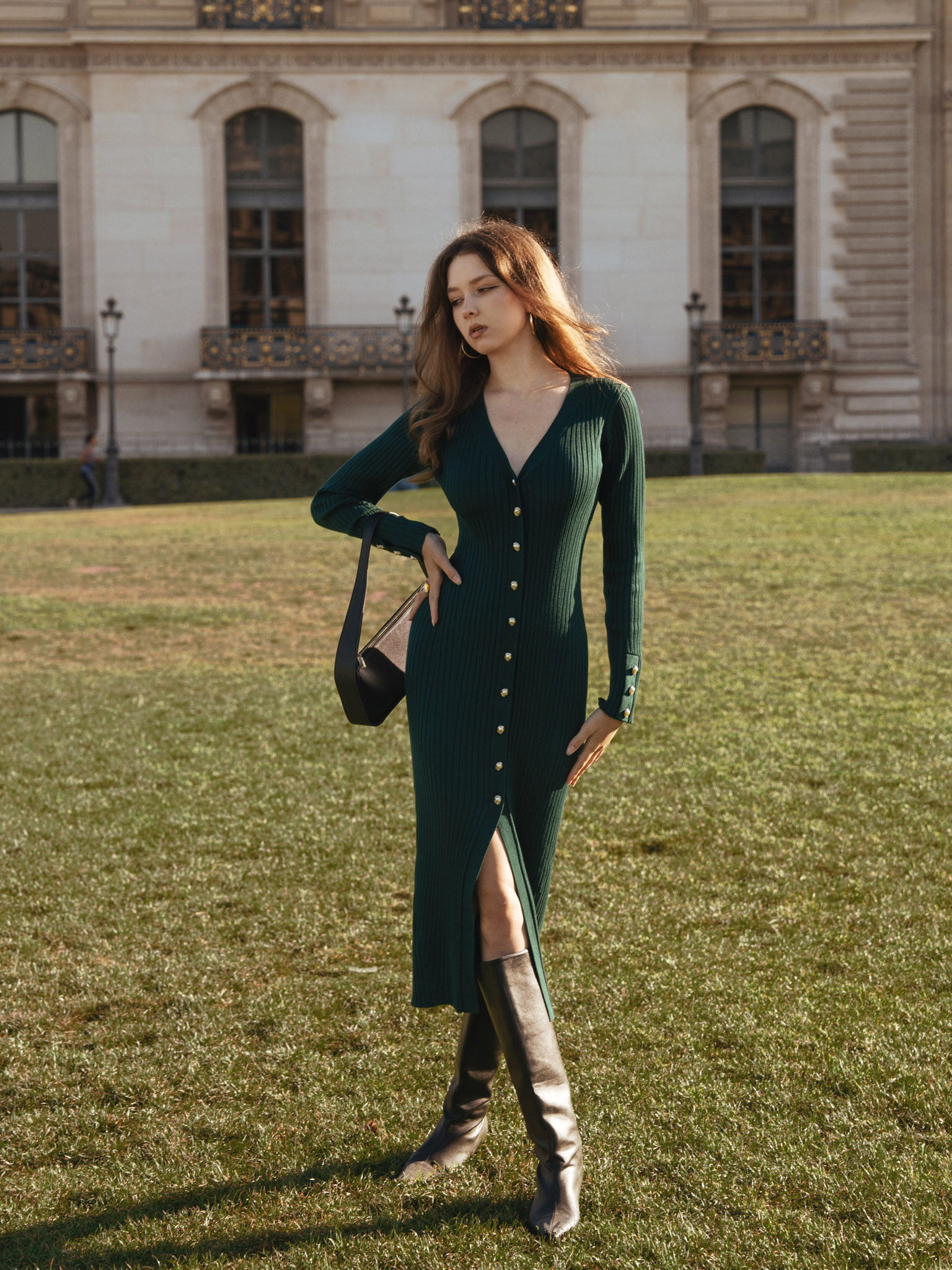 Viscose midi dress with golden buttons