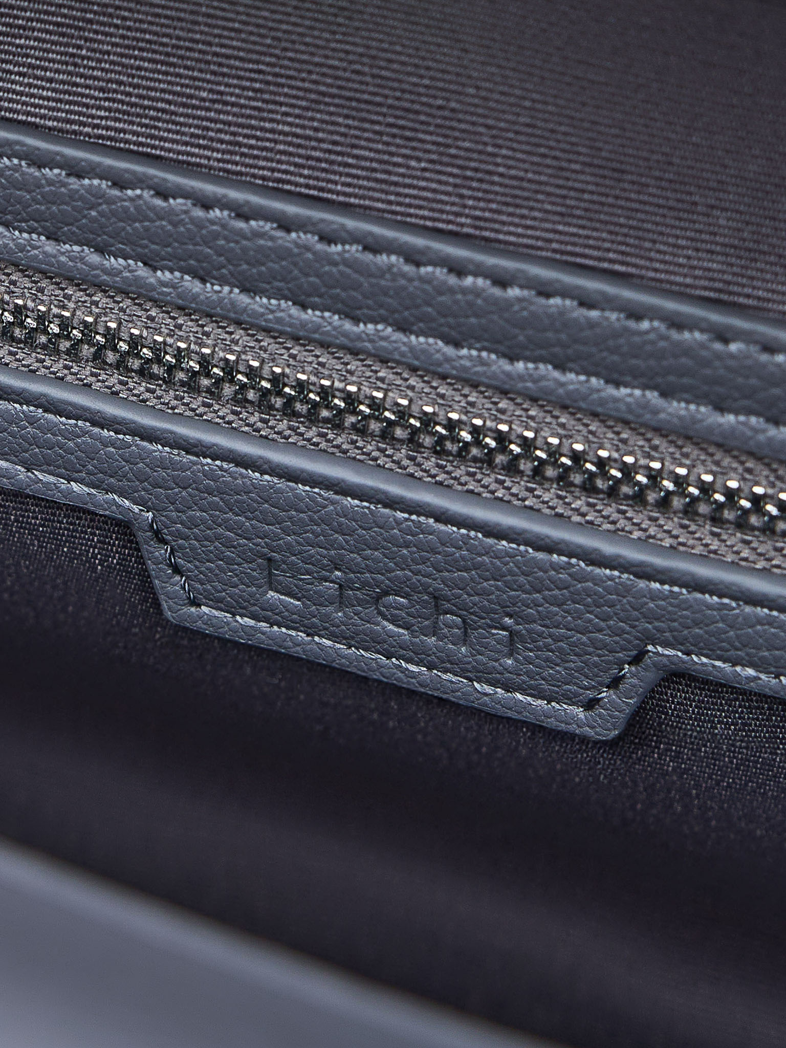 Eco-leather bag with long handles and zip fastening